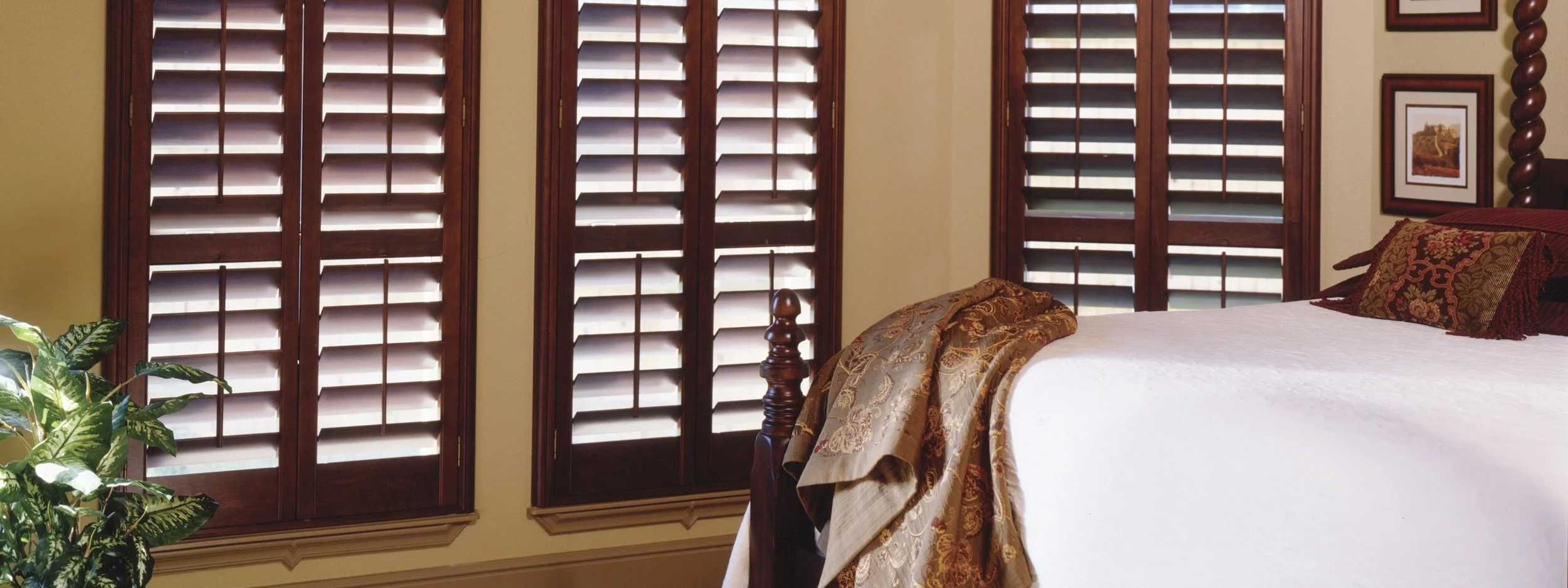 sussex-wood-shutters-in-bedroom.jpg