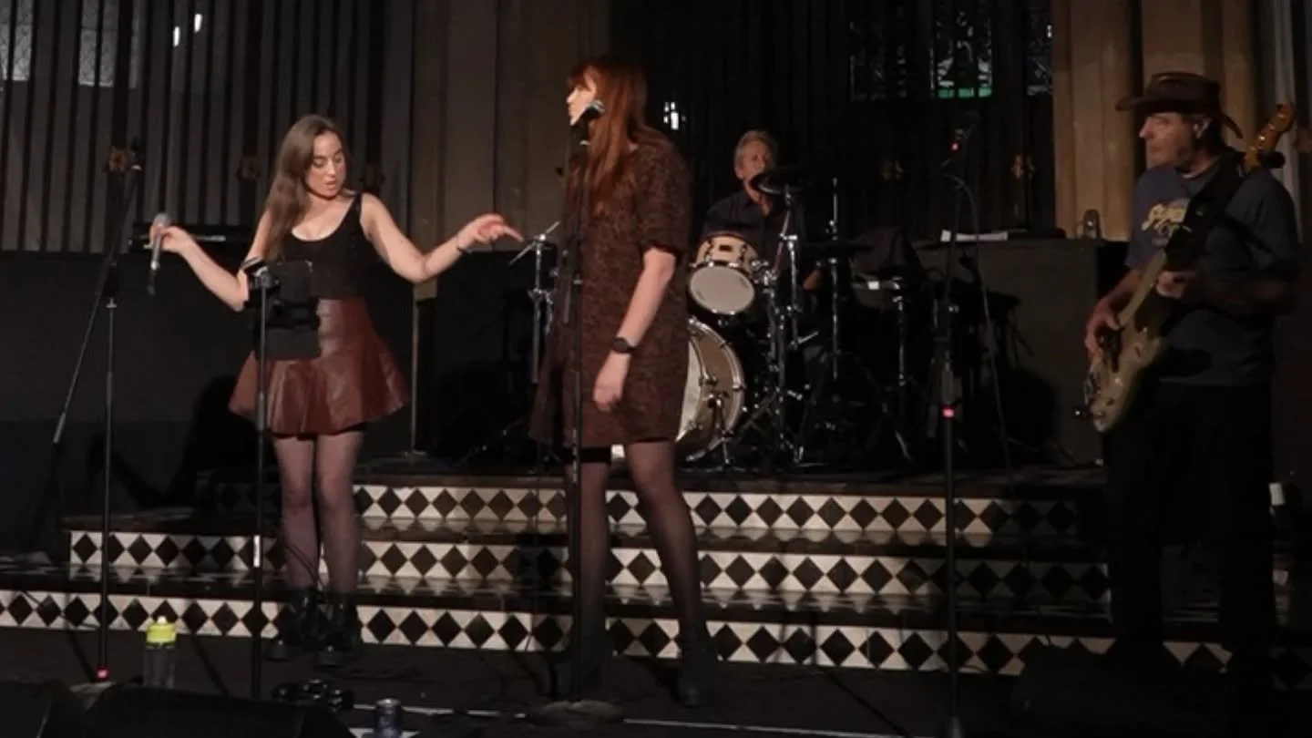 Hands down one of our most fun venues to play @landmarkartscentre for @teddingtonbeerfestival ! Thanks for having us... the 🍻 was top notch!

📸 with big thanks to @johnlooksattheworld