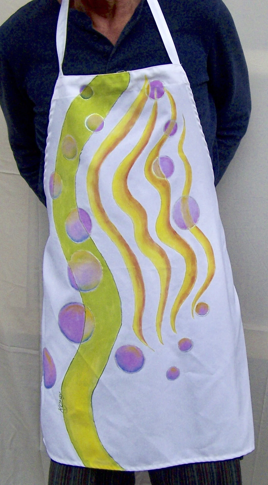 Apron, Rising Bubbles
