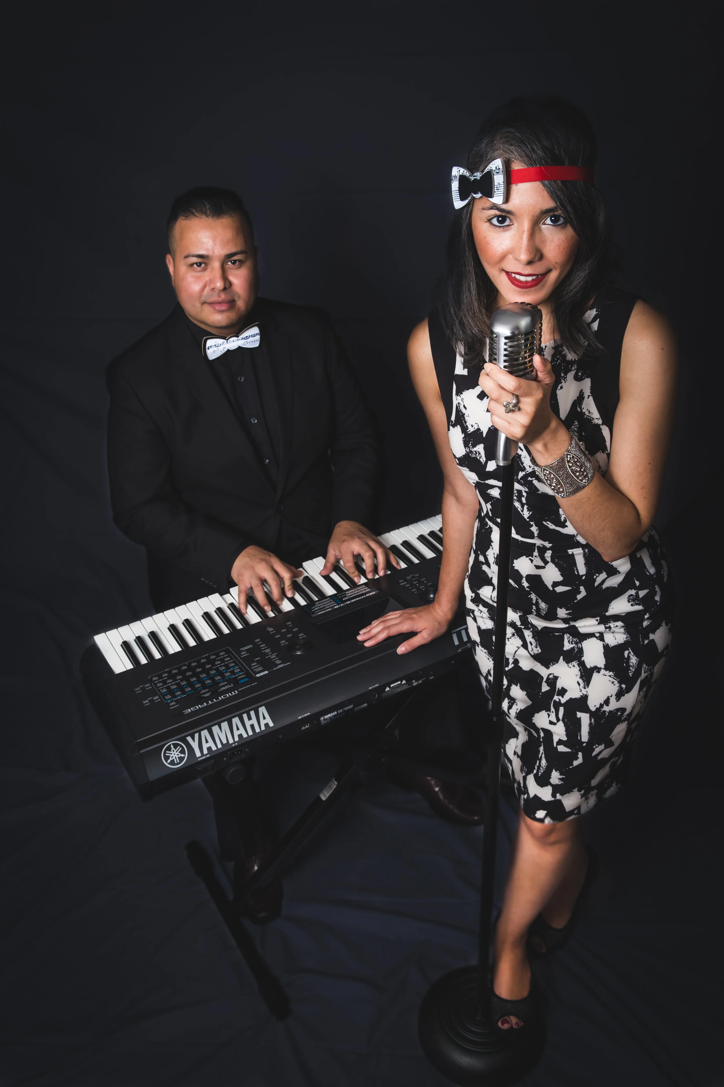 Darwin Experiment The Darwin Experiment focuses on the evolution of modern day R&B (neo-soul), Jazz and Pop. Perfectly combining these genres with unique musical arrangements of both original and well known pieces, the Darwin Experiment is sure to leave a long lasting impression on your guests. 
