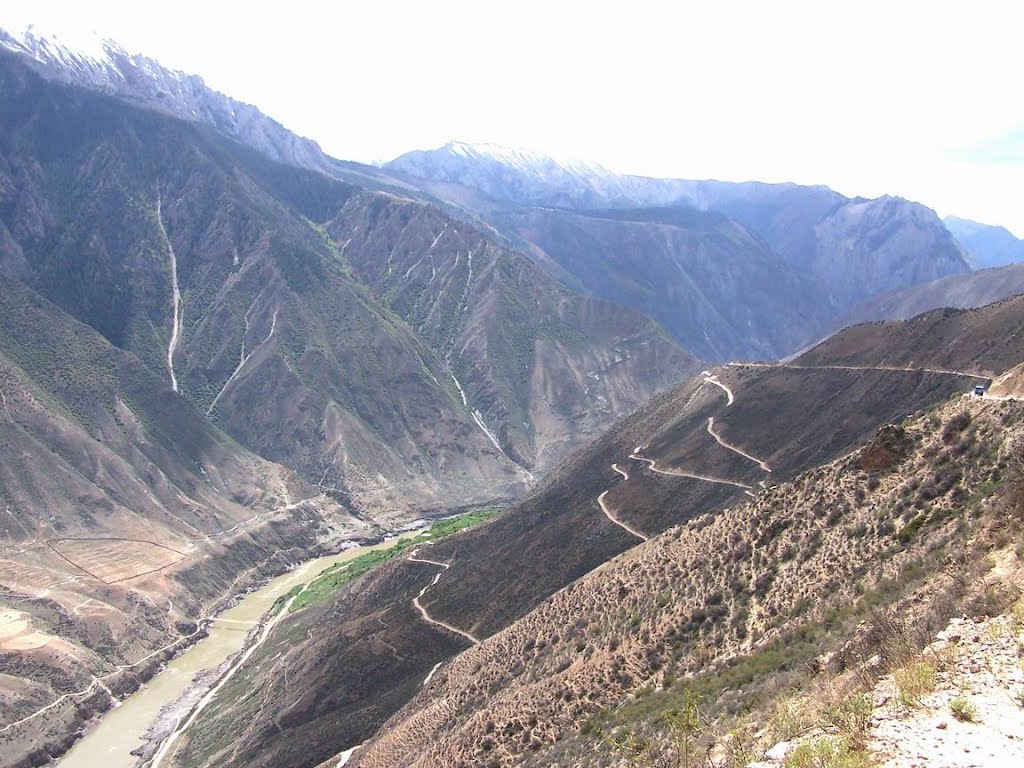 Shabye Bridge, below left