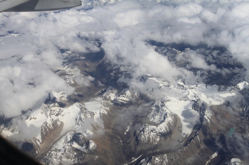 Tshophu Valley and Pass, left, between clouds