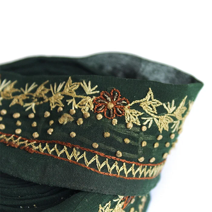 cloth-house-london-online-haberdashery-vintage-sari-trim-embroidered-green-zoom.jpg