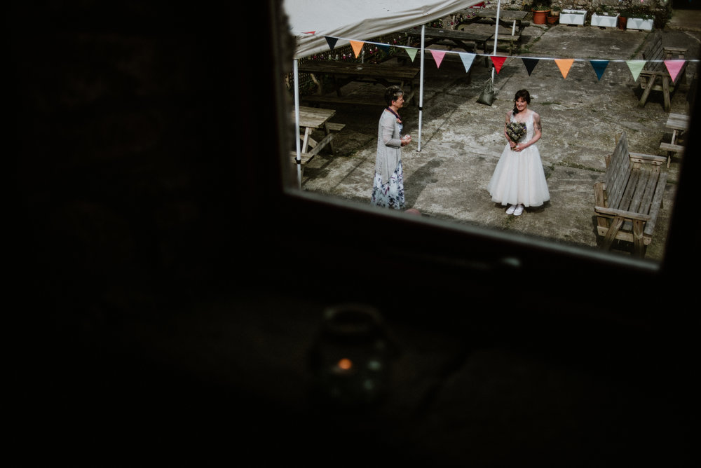 Cornwall Wedding Photographer_-14.jpg