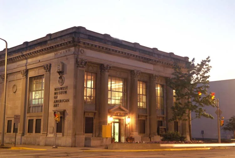 Museum Building (time exposure).jpg