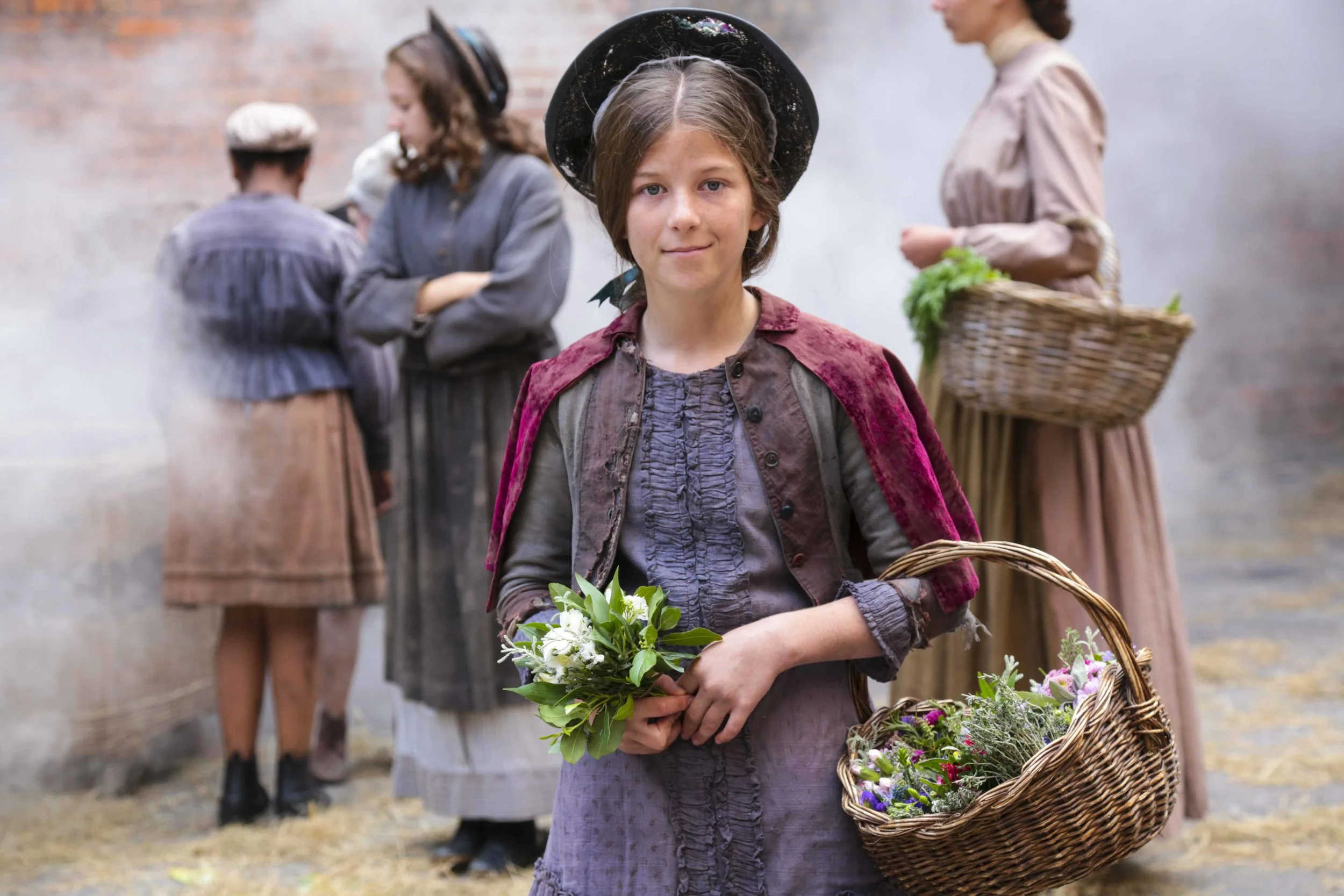 BBC HETTY FEATHER SET LOW RES BY INDIA ROPER-EVANS105.JPG