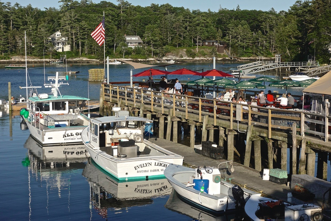 Robinson's Wharf - Bouy Bar 2.jpg