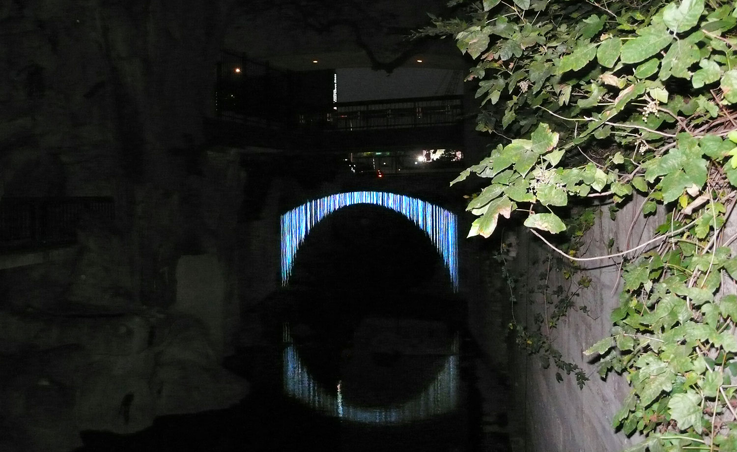 LeggeLewisLegge_LightBridge06_SS.jpg