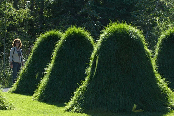 ROUND UP (AFTER MONET) | 2008-2010 | Jardins de Metis, Quebec, Canada