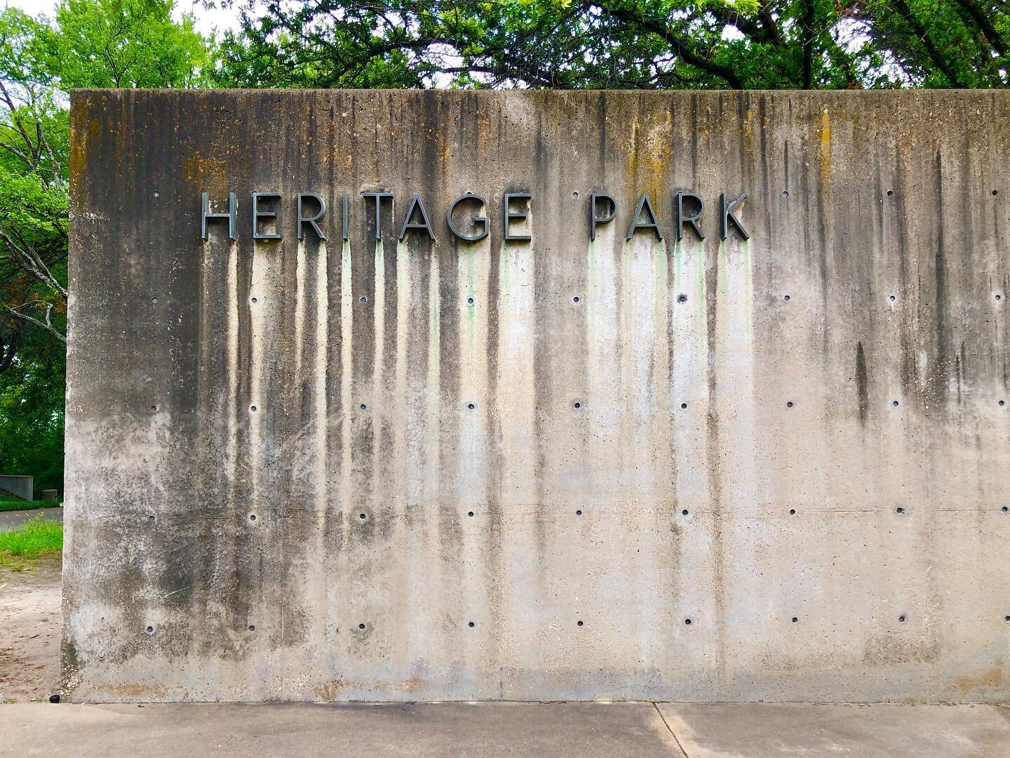 Honored and excited to have toured #lawrencehalprin &lsquo;s #heritagepark in #fortworth yesterday as part of a site visit for new project. Thank you #artscouncilfortworth and  #downtownfortworthinc for the awesome tour!! Also happy to meet a local r