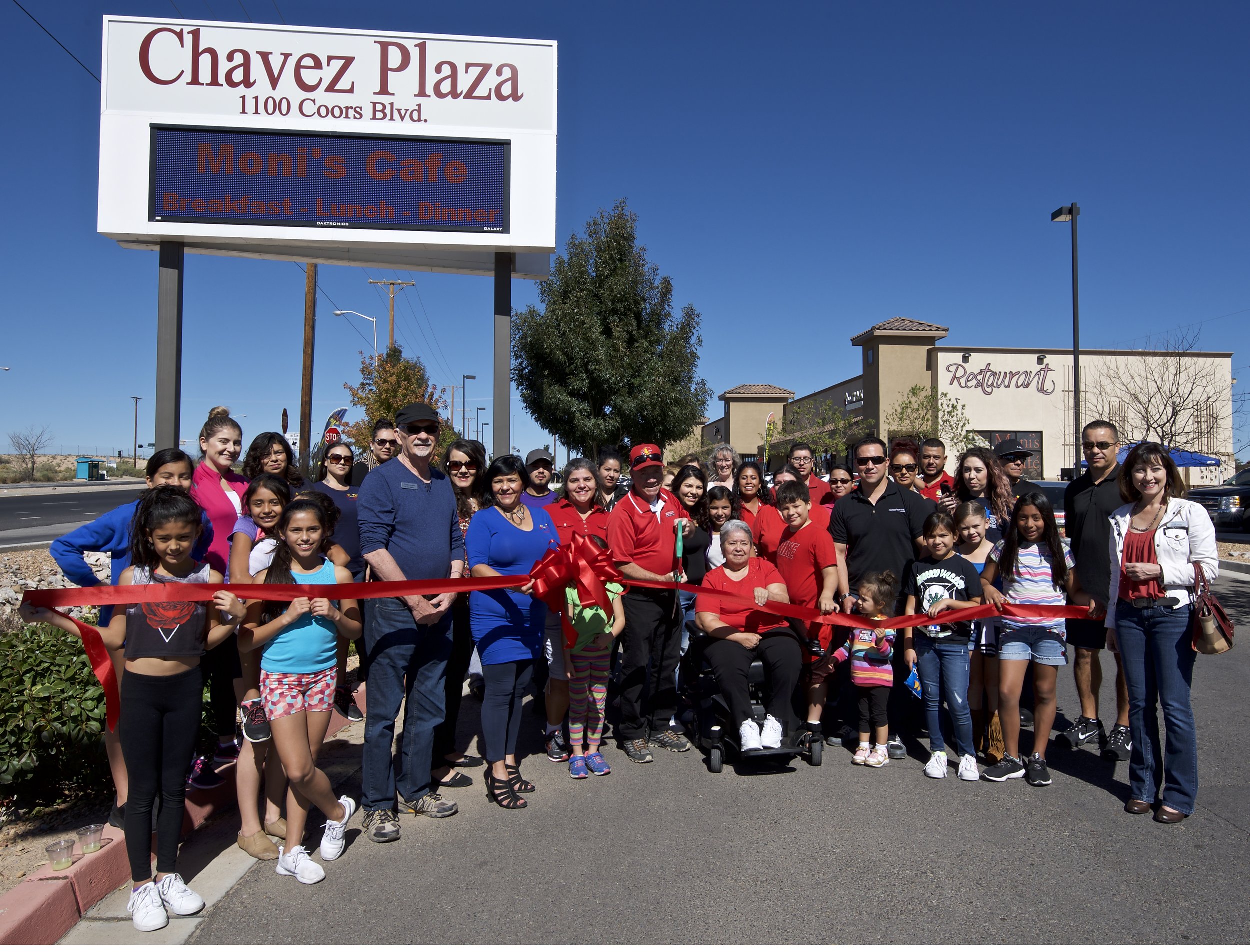 chavez-plaza-10-14-2017-abq-71526.jpg