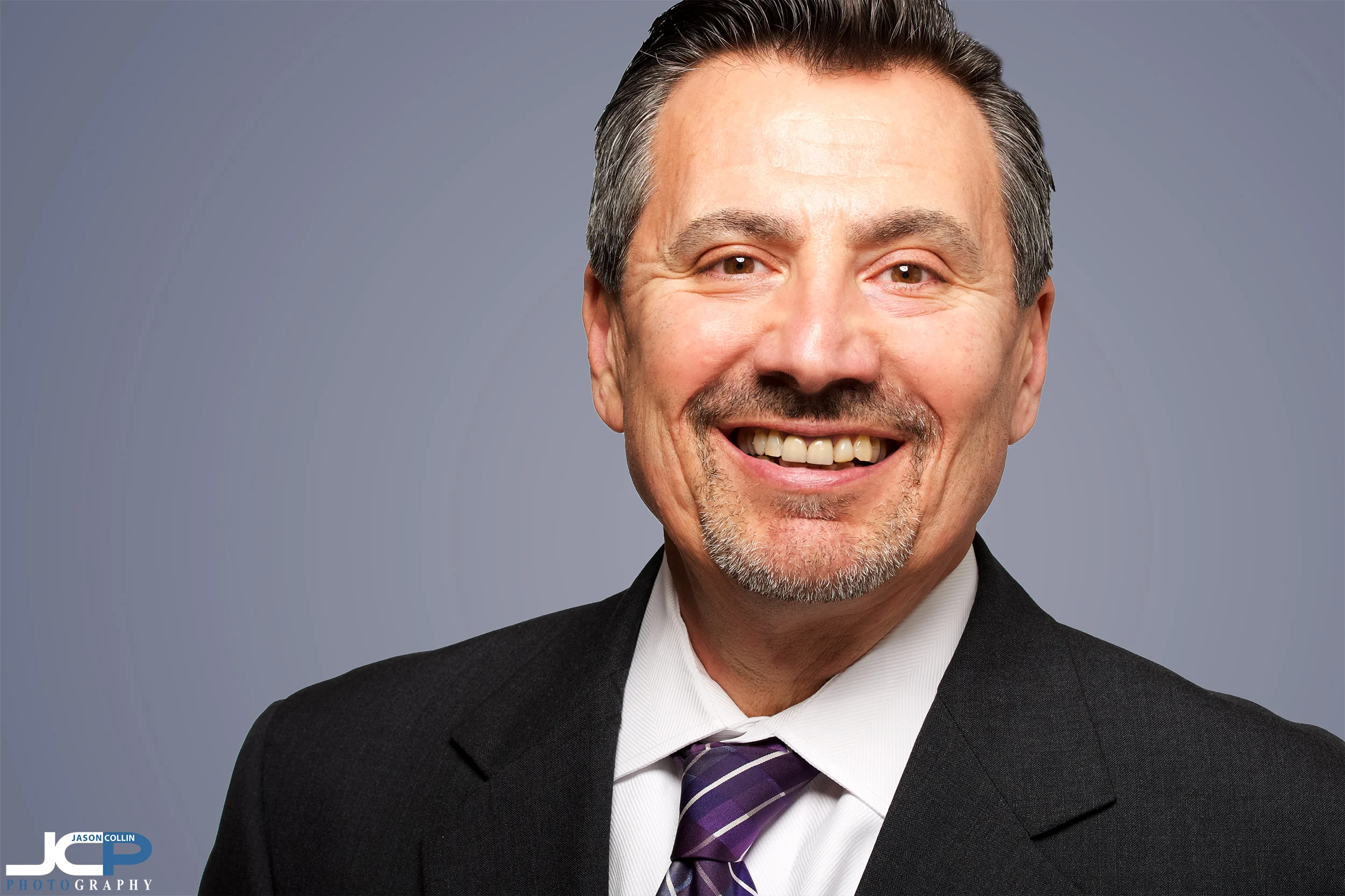 Albuquerque Modern Business Headshot on Colorful Background