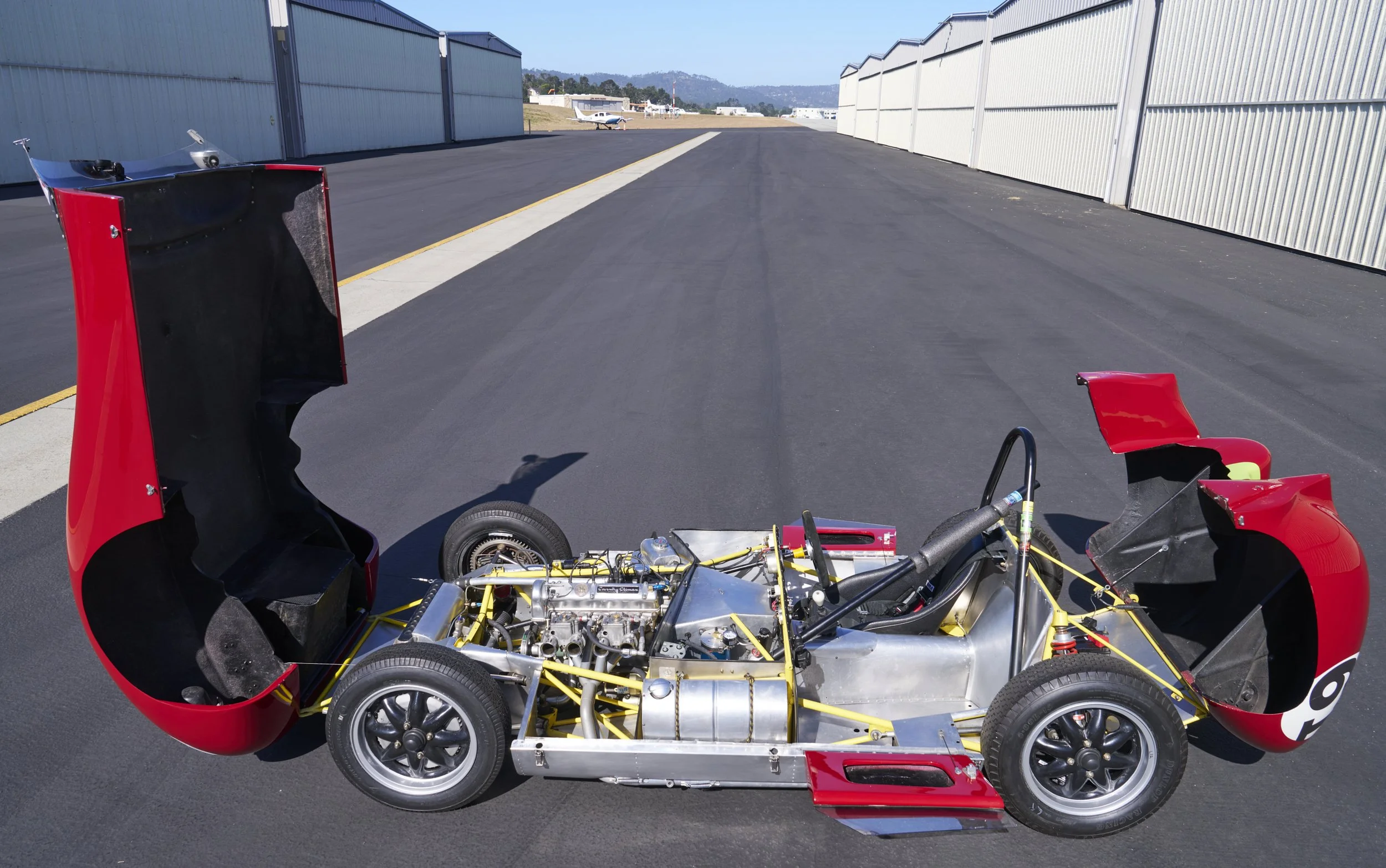 racecar-7-16-2026-monterey-79072-2500px.jpg