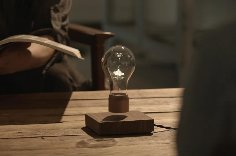 FLYTE LIGHT