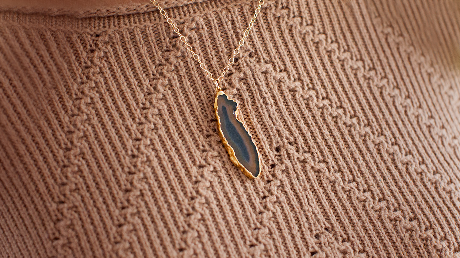 Agate Gem Stone Necklace