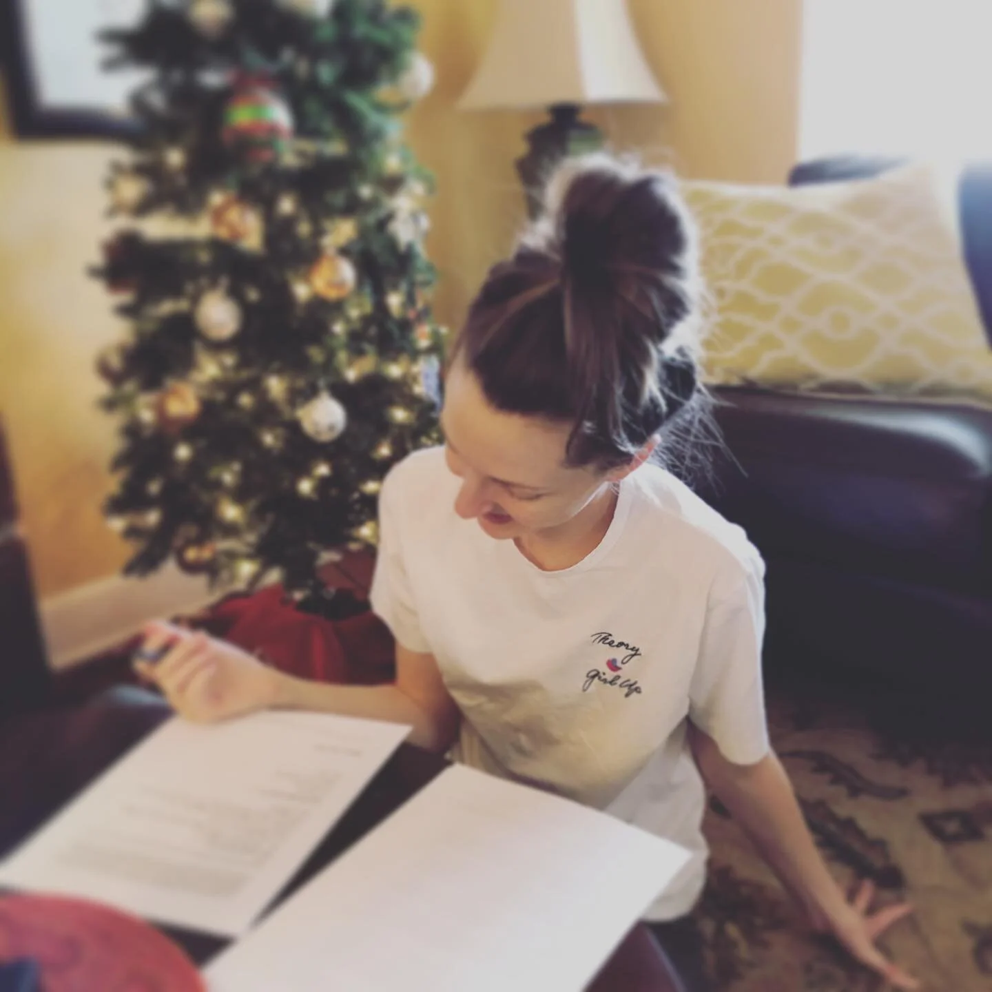 Merry Christmas again everyone. I can’t bear to take my tree down, it’s going to help me get through this polar vortex that is on its way to the Midwest. -9 here we come. And here I am a few weeks back joining the wonderful @dawnpatrol.mu