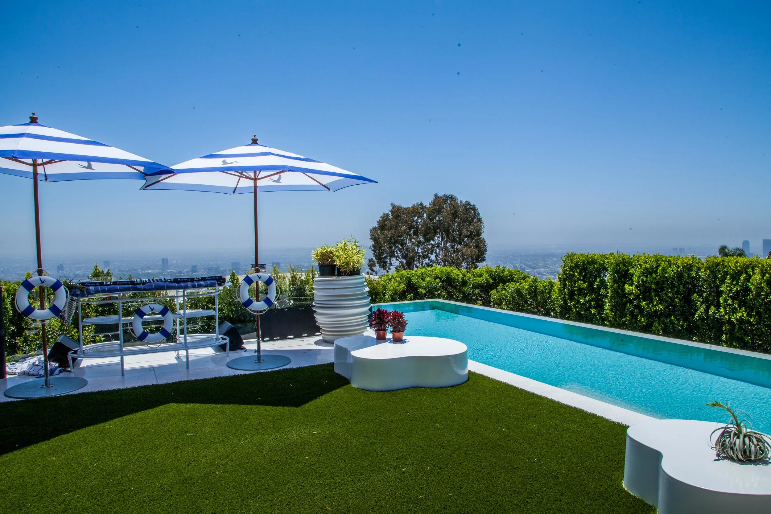 SOHO LA PRIDE POOL PARTY-11 (1).jpg