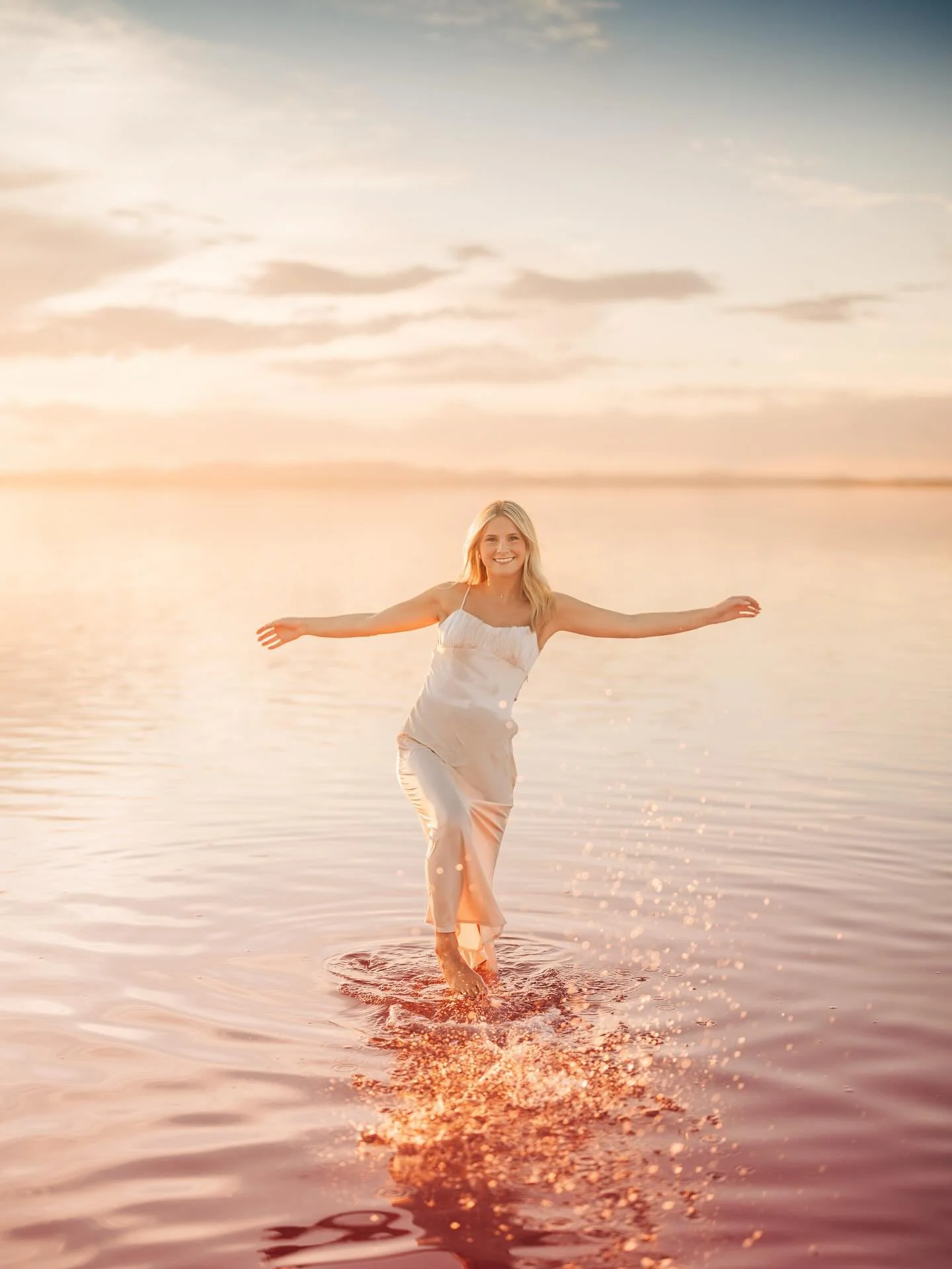 ✨On Wednesdays, we post pink 💕✨
Yes, this is a real pink lake and yes, senior sessions can be this magical.🎓📸 Book now for your unforgettable gallery!
.
.
.
.
.
#seniorMUSE #seniorphotographer #seniorphotos #seniorstyleguide #seniorportraits #seni