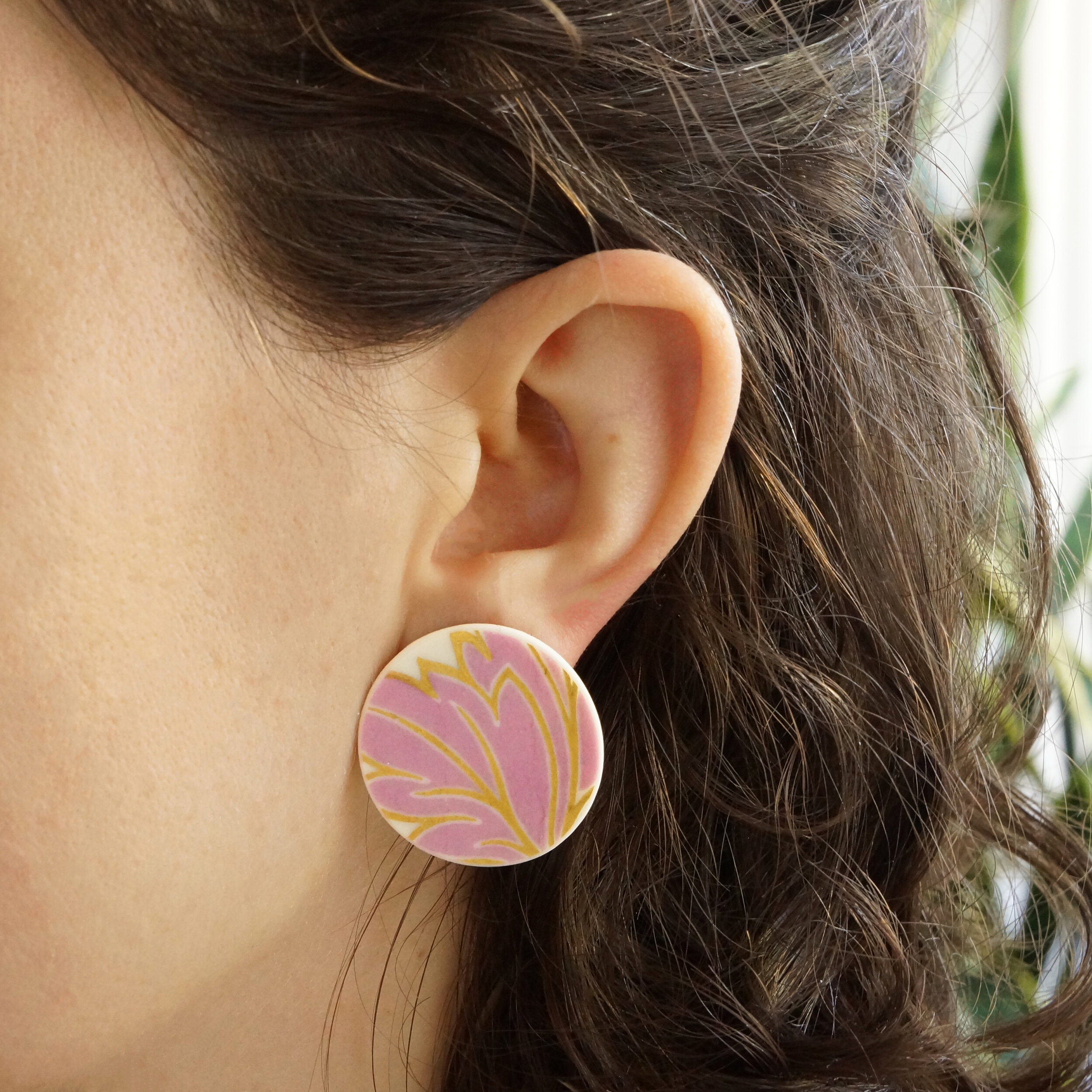 Flamingo vintage fine china post earrings material and movement