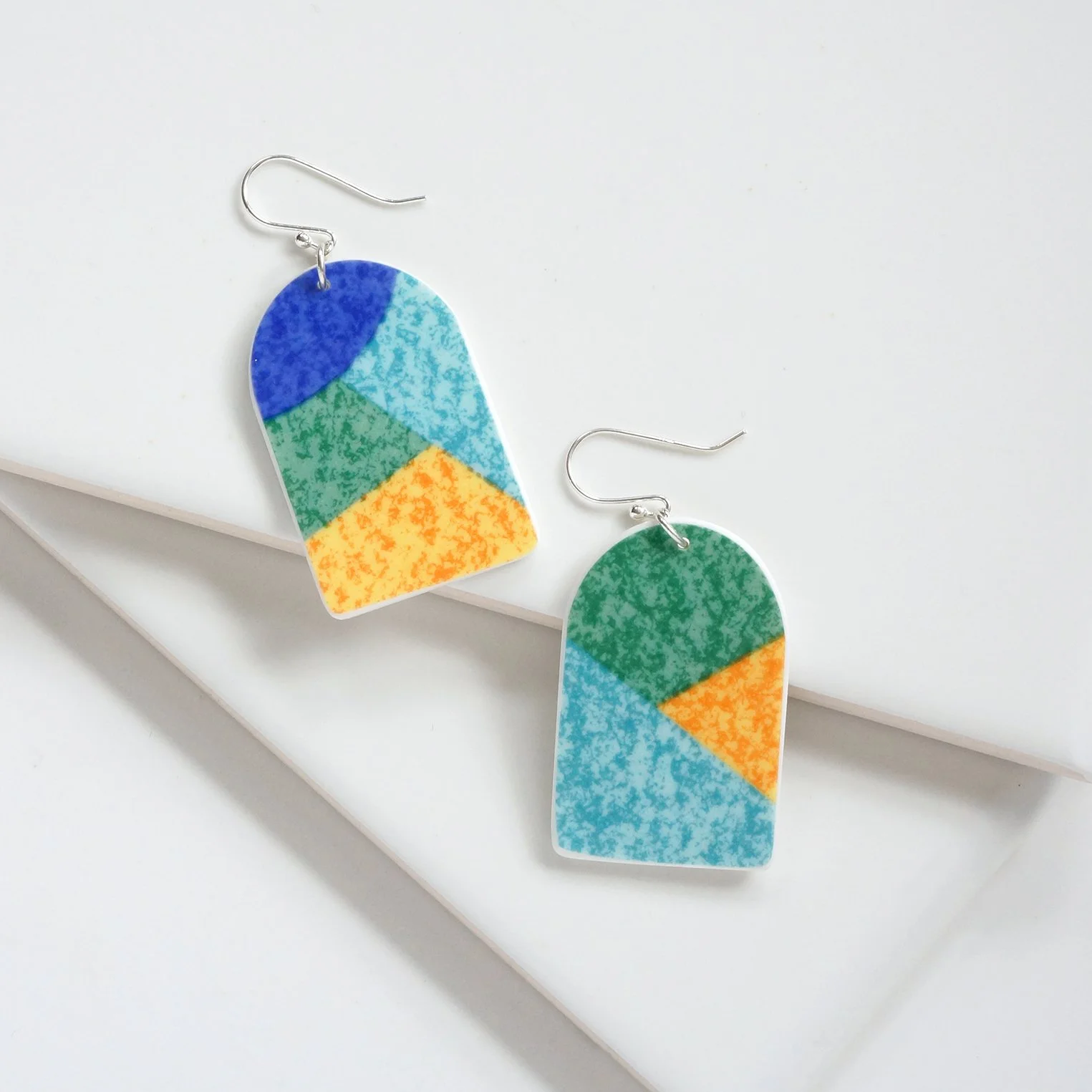 Nineties Arch Earrings