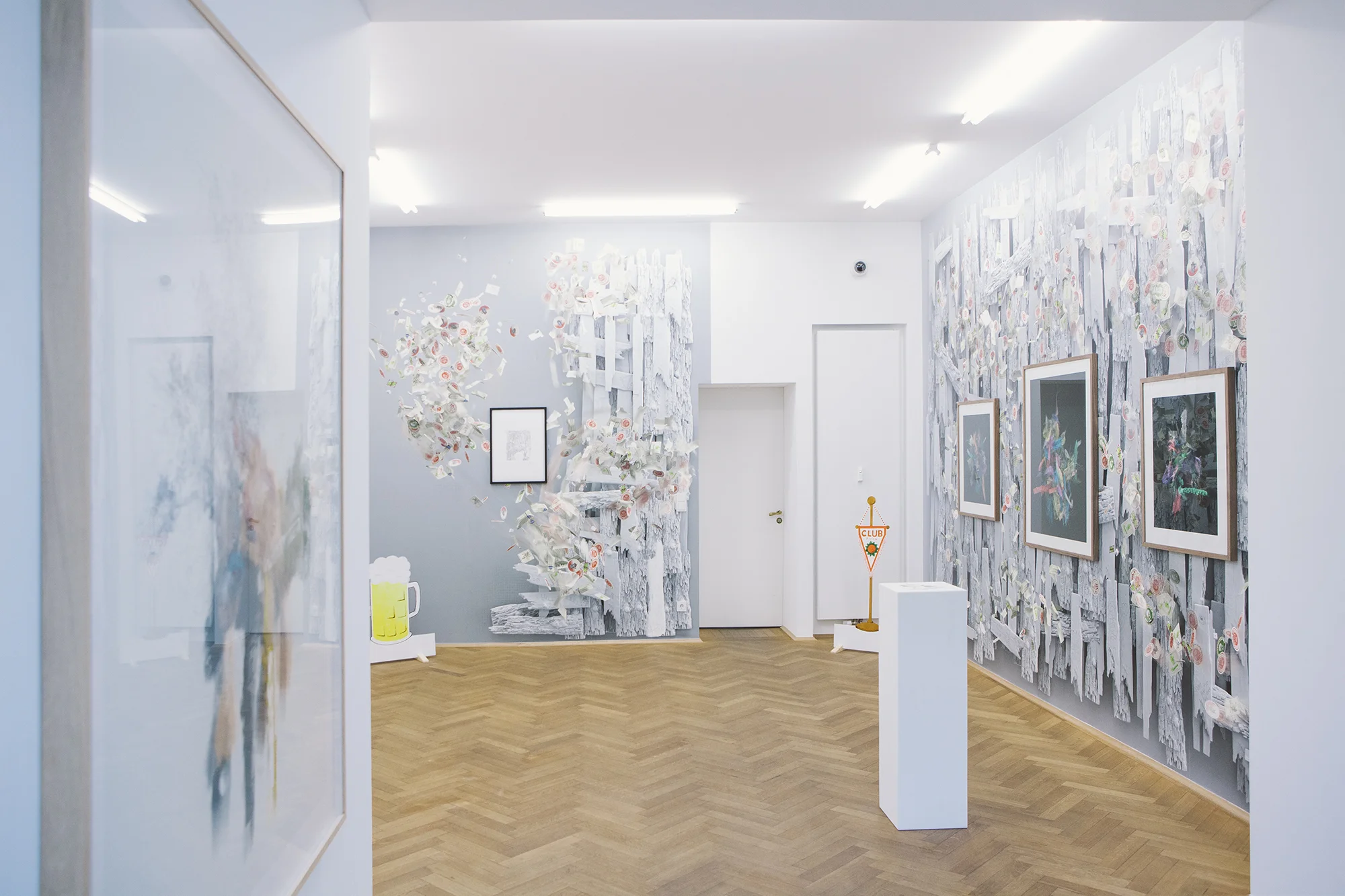 Foto: Celine Al-Mosawi, Ausstellung Tim Berresheim DC Open 2017