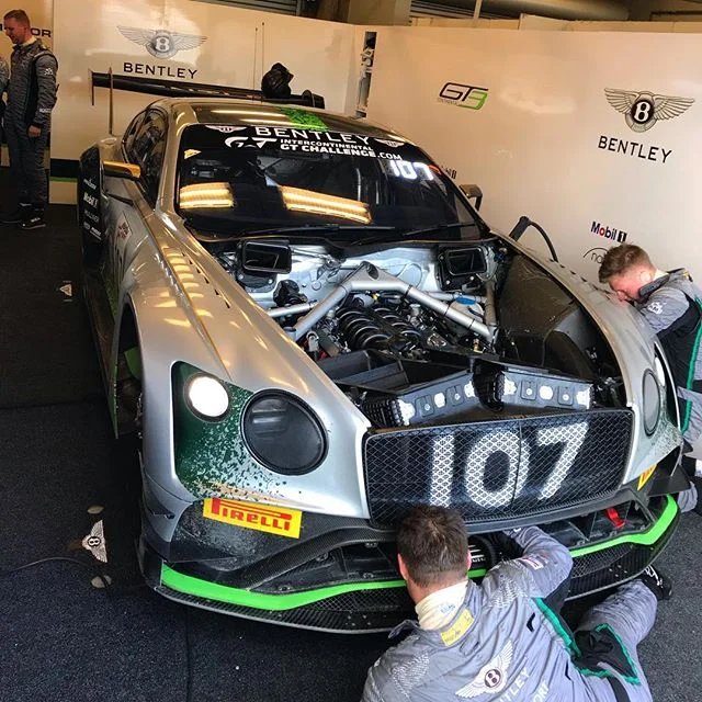 Gravel cleanup aisle 107

#lagunaseca #bentley #gt3 #practice #classic #british #sportscar #soclassic #pirelli #v8