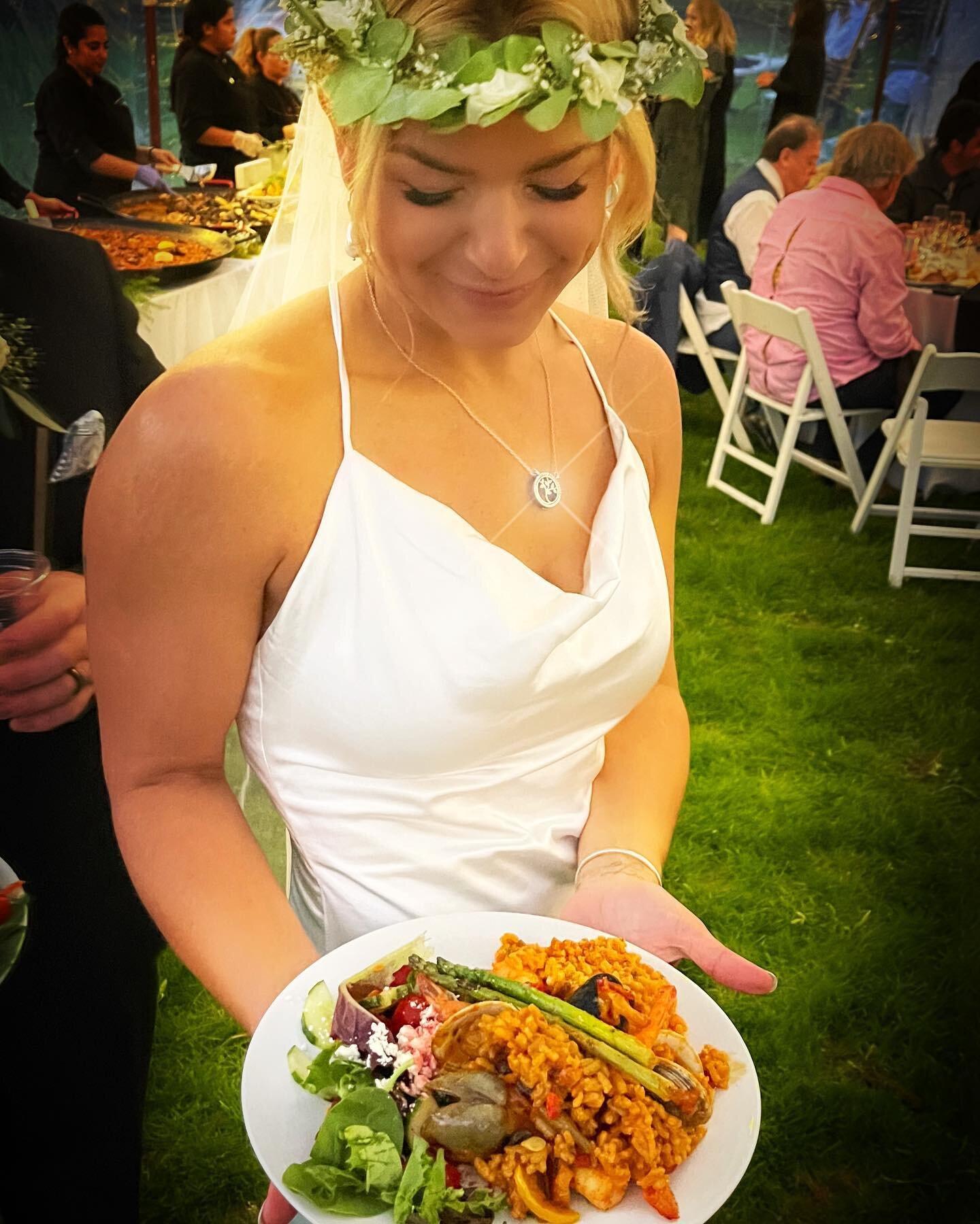 ❤️✨- Congratulations to Vanessa and Patrick who celebrated their beautiful wedding this past weekend in beautiful Falmouth, MA.  So honored and thankful 🥰🧑&zwj;🍳❤️✨ - Thank you Vanessa! 🌲👰&zwj;♀️🤵&zwj;♂️🌲 #happybride #capecodwedding #paella 
.