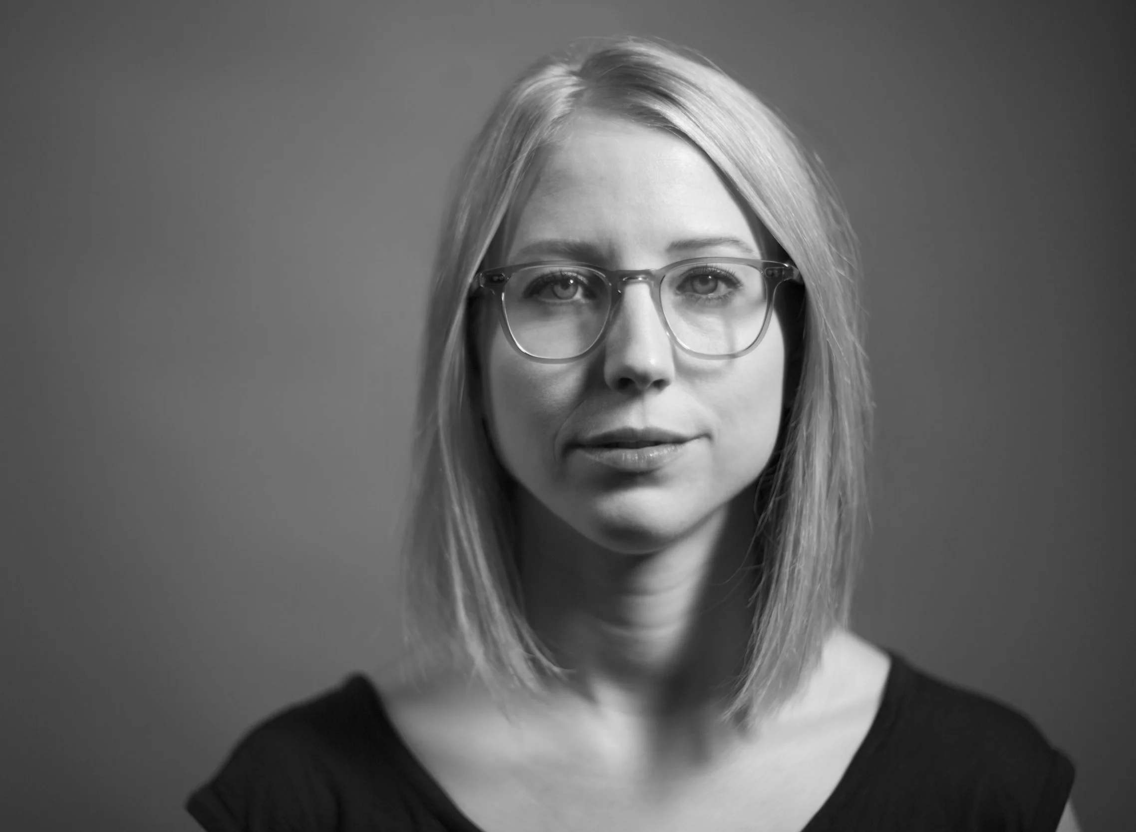 JuliaHeadshot2.jpg