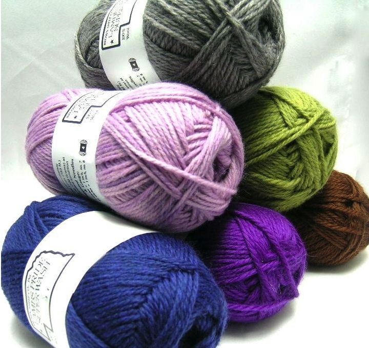 brown-sheep-lambs-pride-superwash