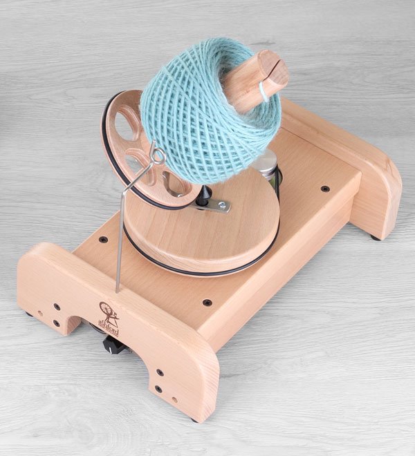 How to Choose the Best Yarn Ball Winder for Your Needs