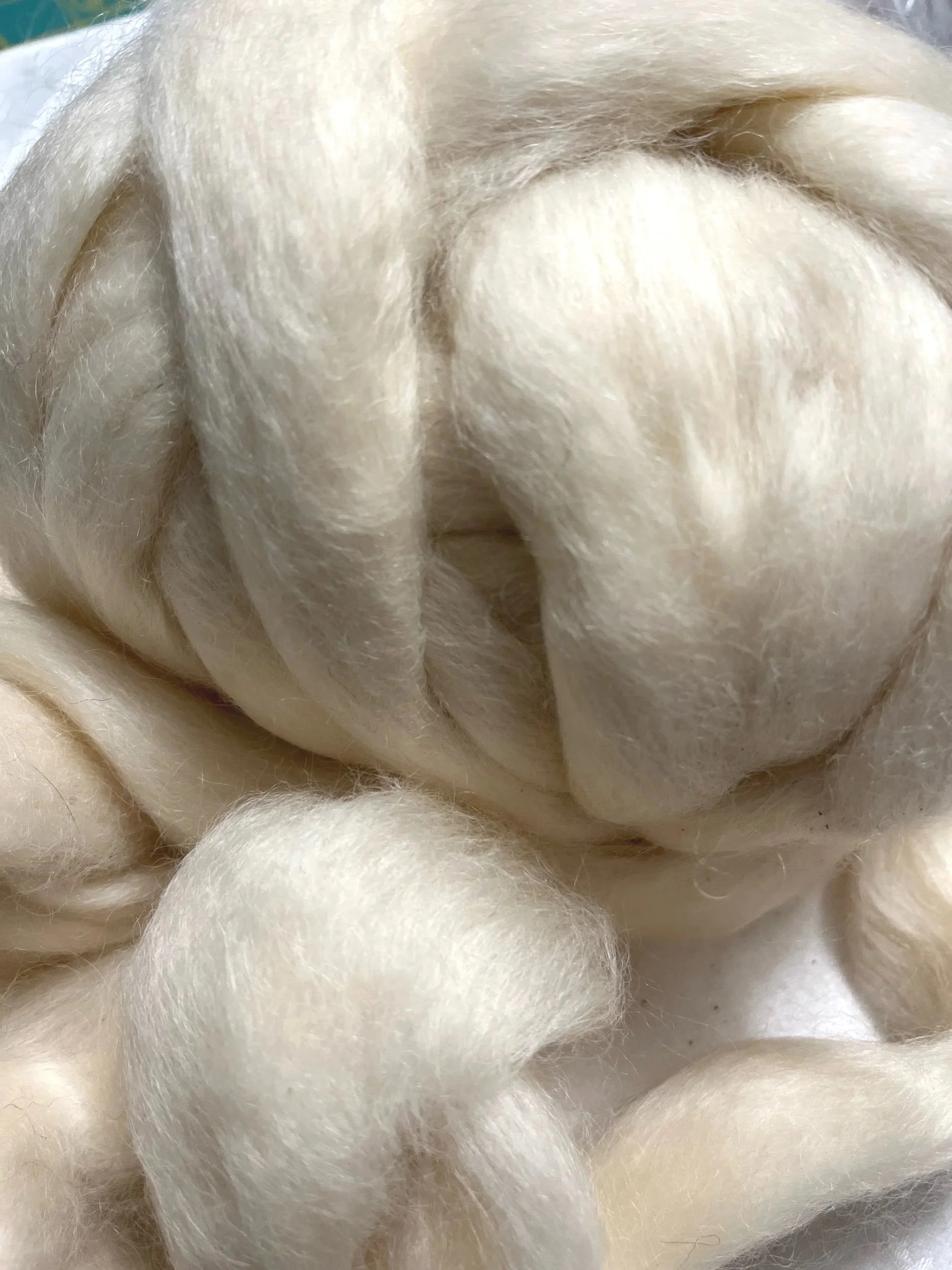 Wensleydale roving.jpg