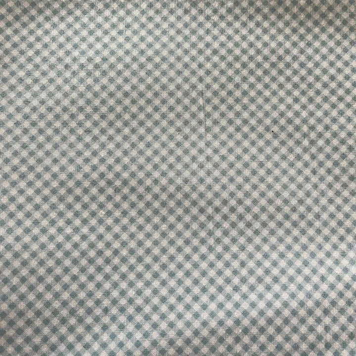 Clothworks Daisy Daisy blue.jpg