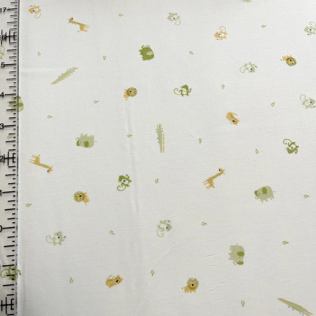 Clothworks Safari Sweet 2072-17.jpg