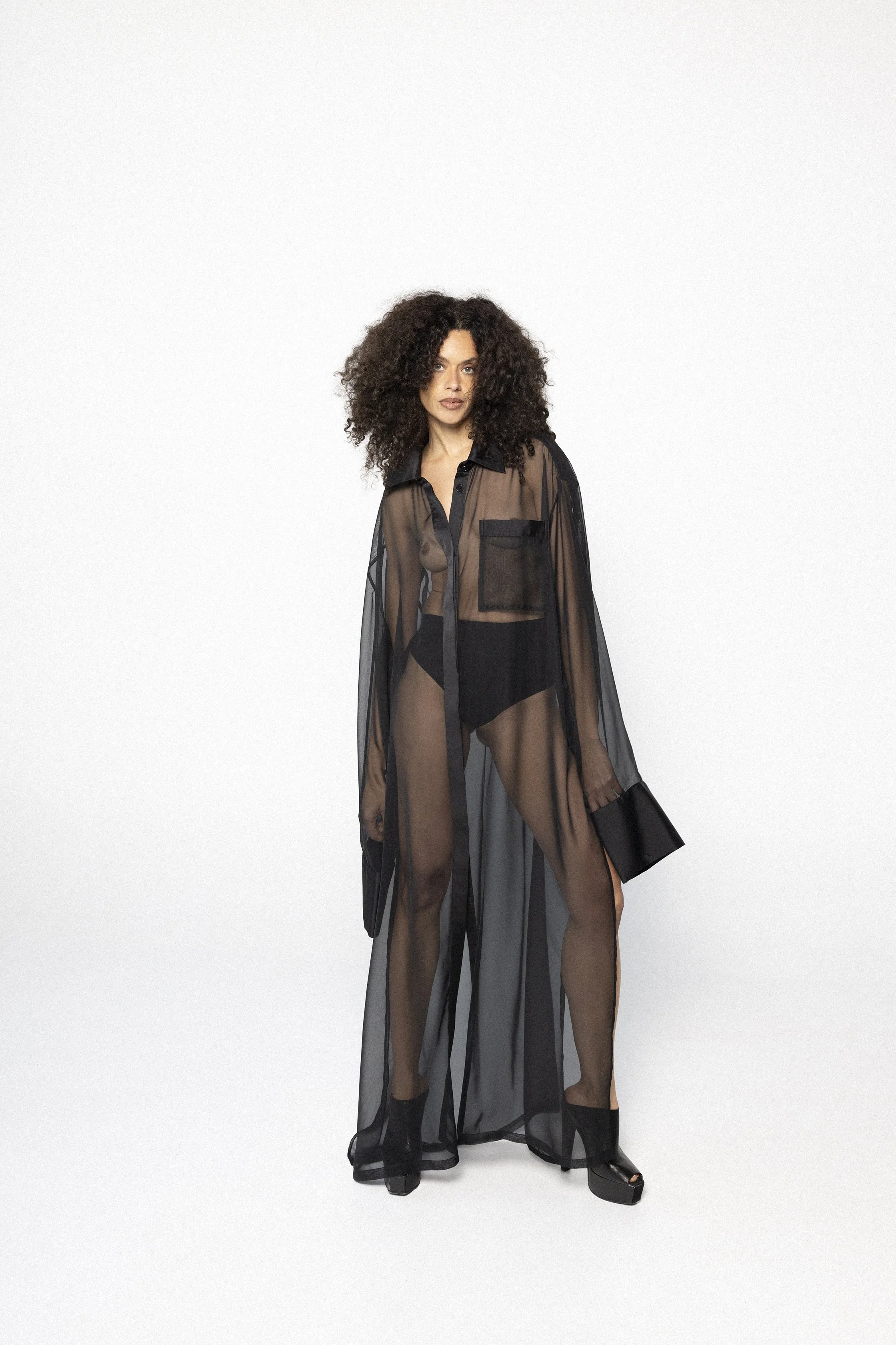 LONGLINE BUTTON-DOWN SHIRT