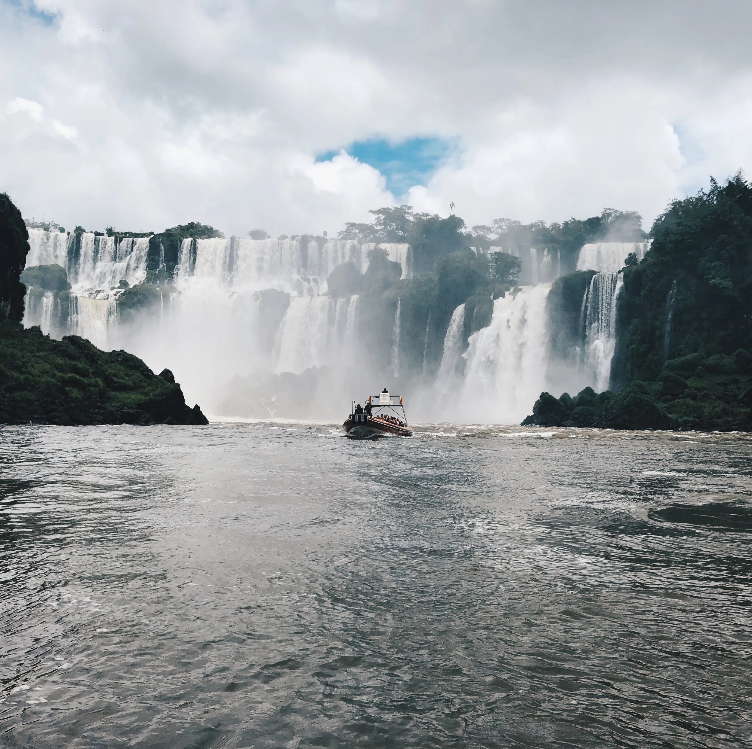 The Ultimate Guide to Visiting Both Sides of the Iguazu Falls