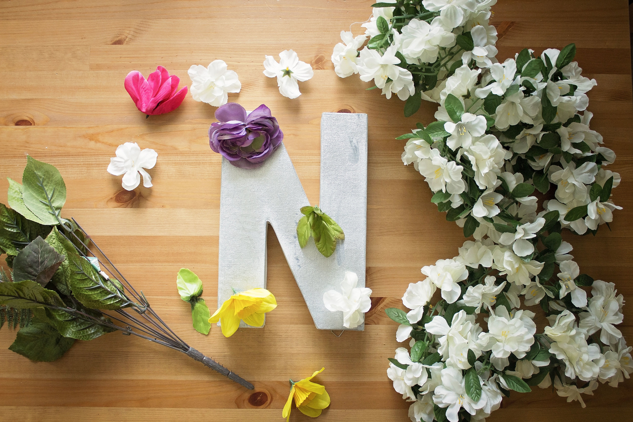 diy-d-i-y-floral-letters-photography-props-1st-birthday-ideas-crafts-so-cal-photographer-cost-effective-props-photography