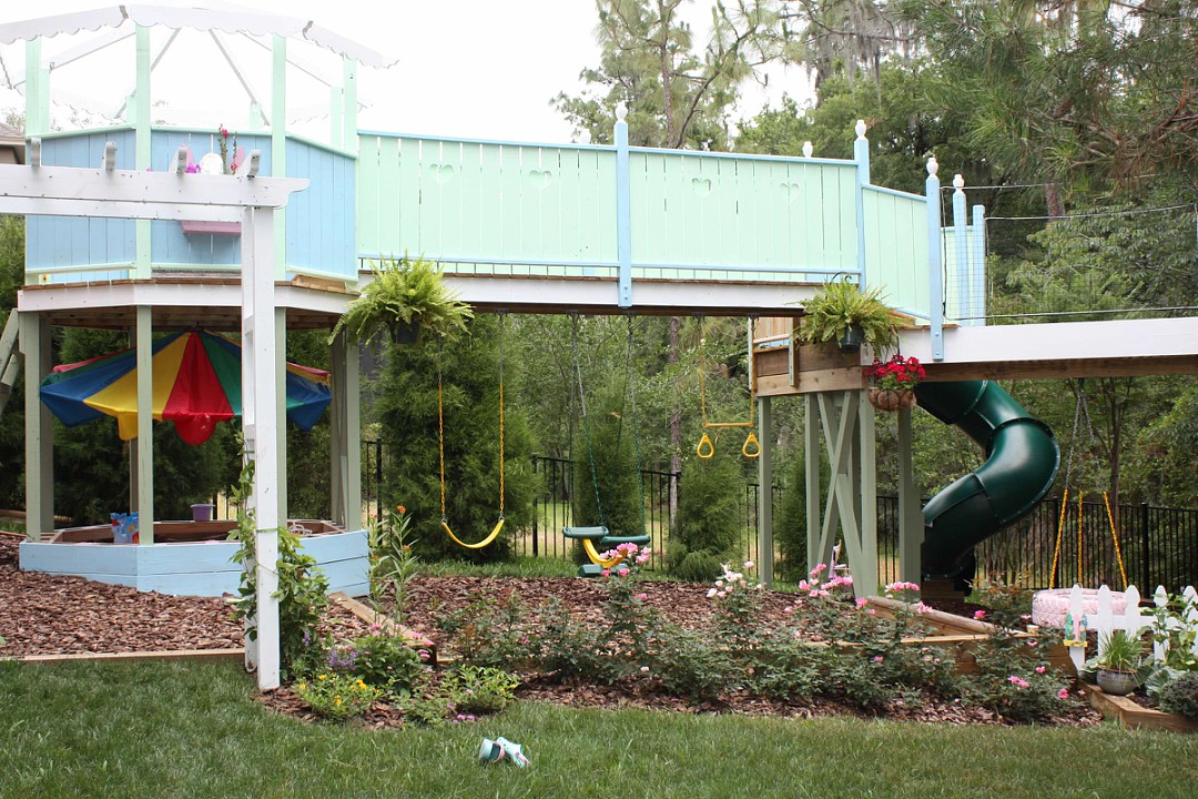 Playset construction painted.jpg