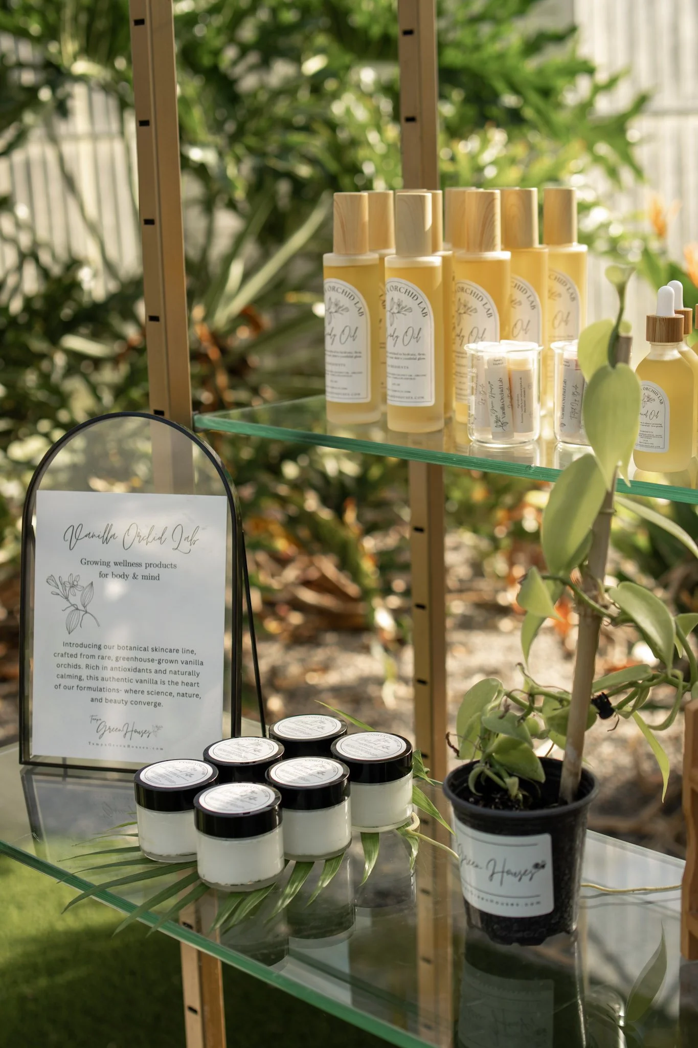 Product display (V).JPG