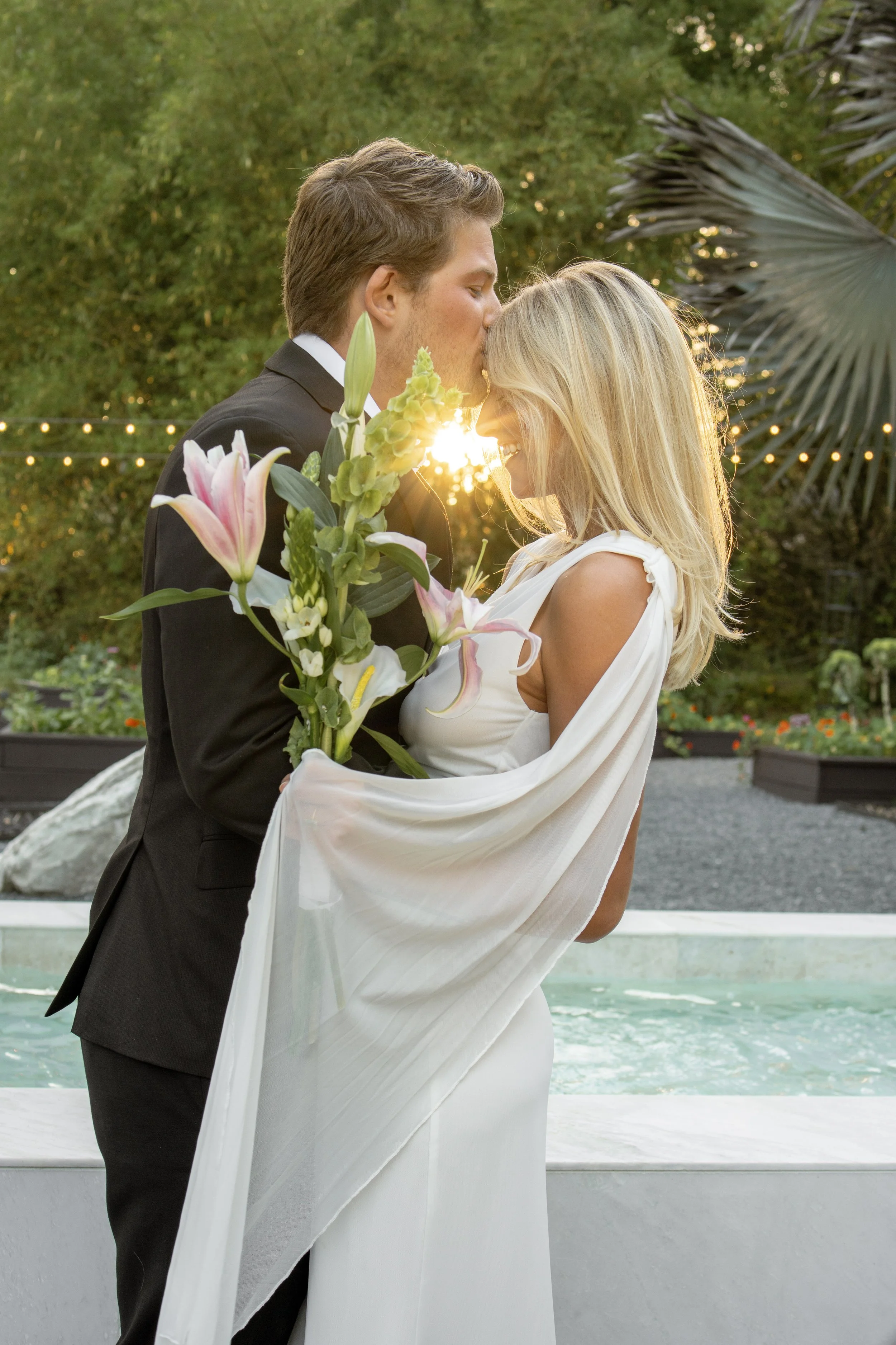 Fountain couple(V).jpg