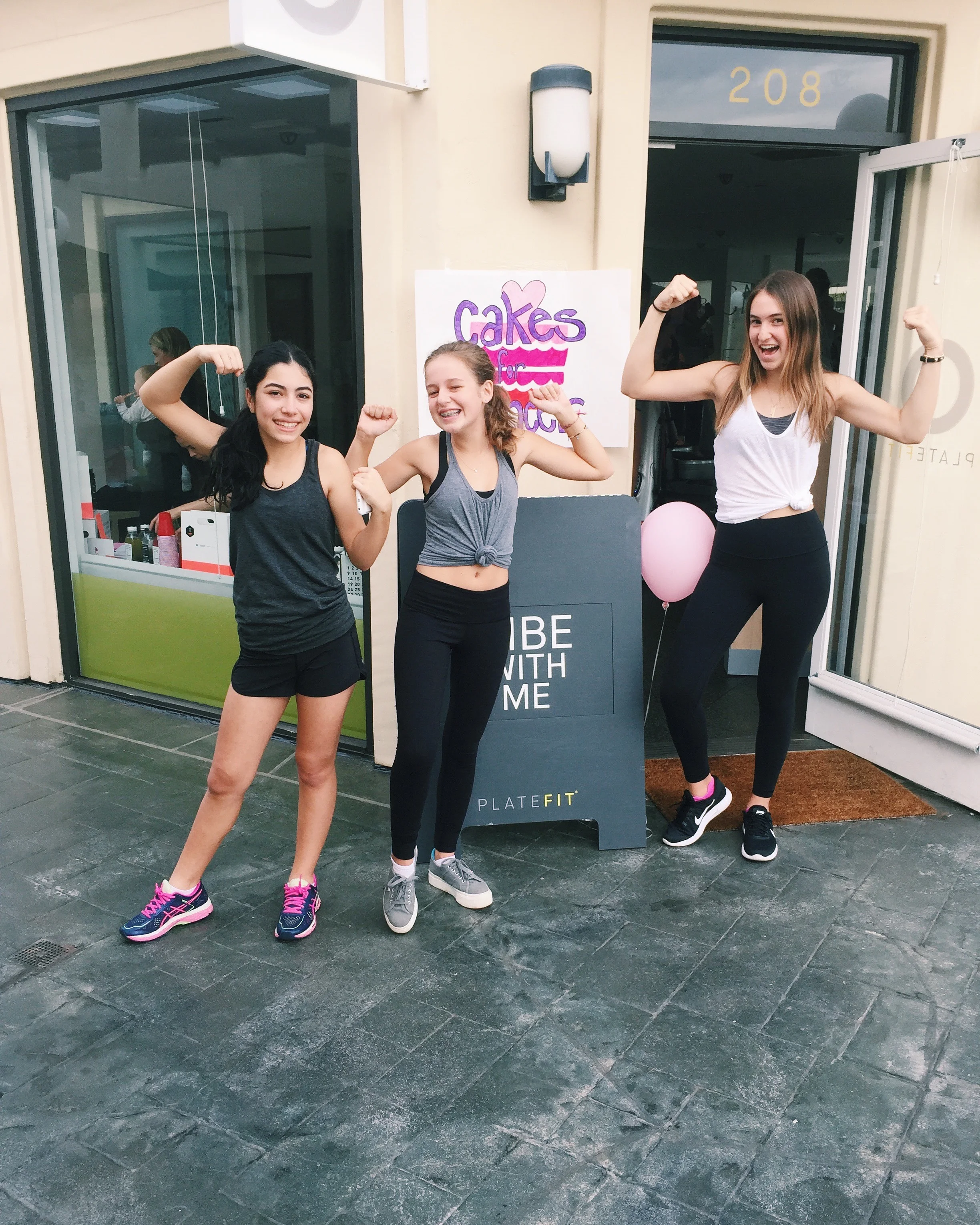 PLATEFIT X CAKES FOR CANCER EVENT