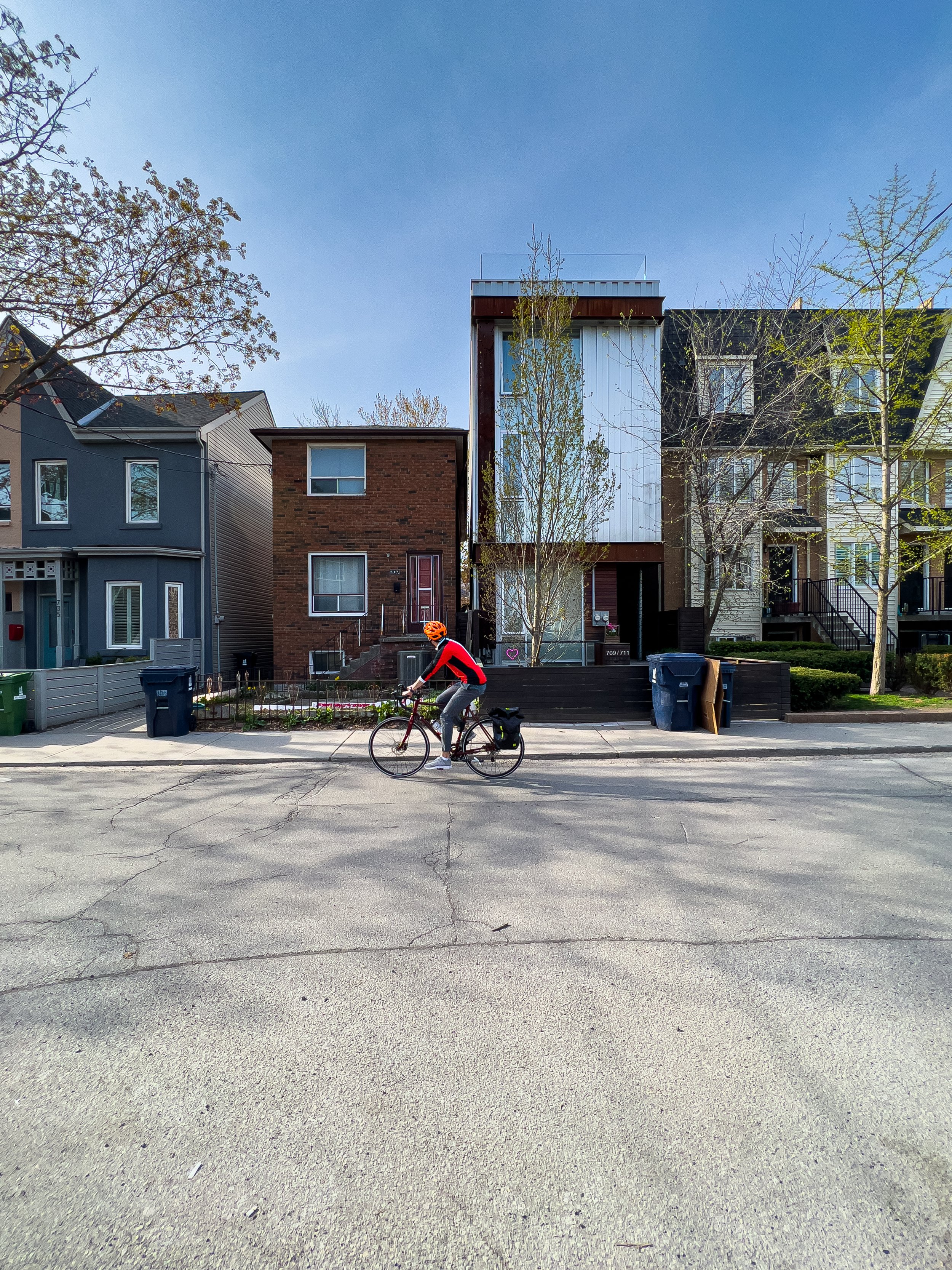 Adelaide St W Commuter No. 3, Toronto, 2022