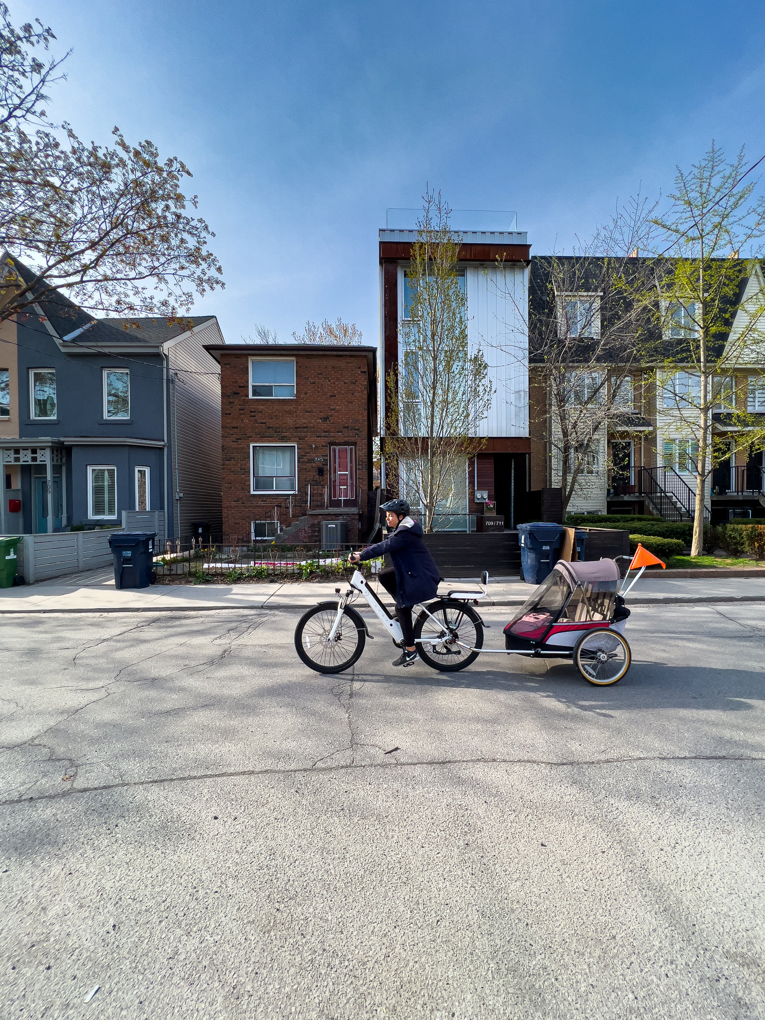 Adelaide St W Commuter No.4, Toronto, 2022