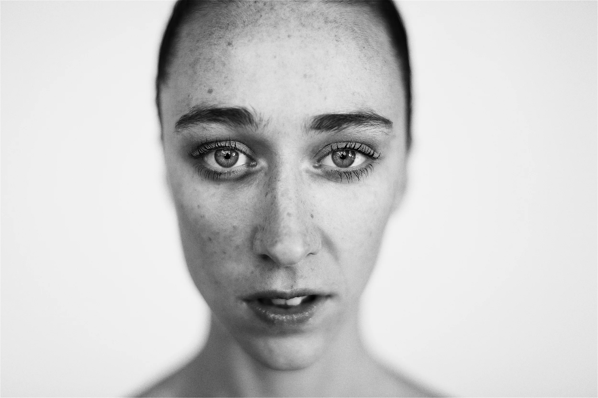 Portrait by Los Angeles photographer Kenneth Dolin. Portraits in Los Angeles. Los Angeles Headshots. Headshot photographer in Los Angeles. Los Angeles photographer. 