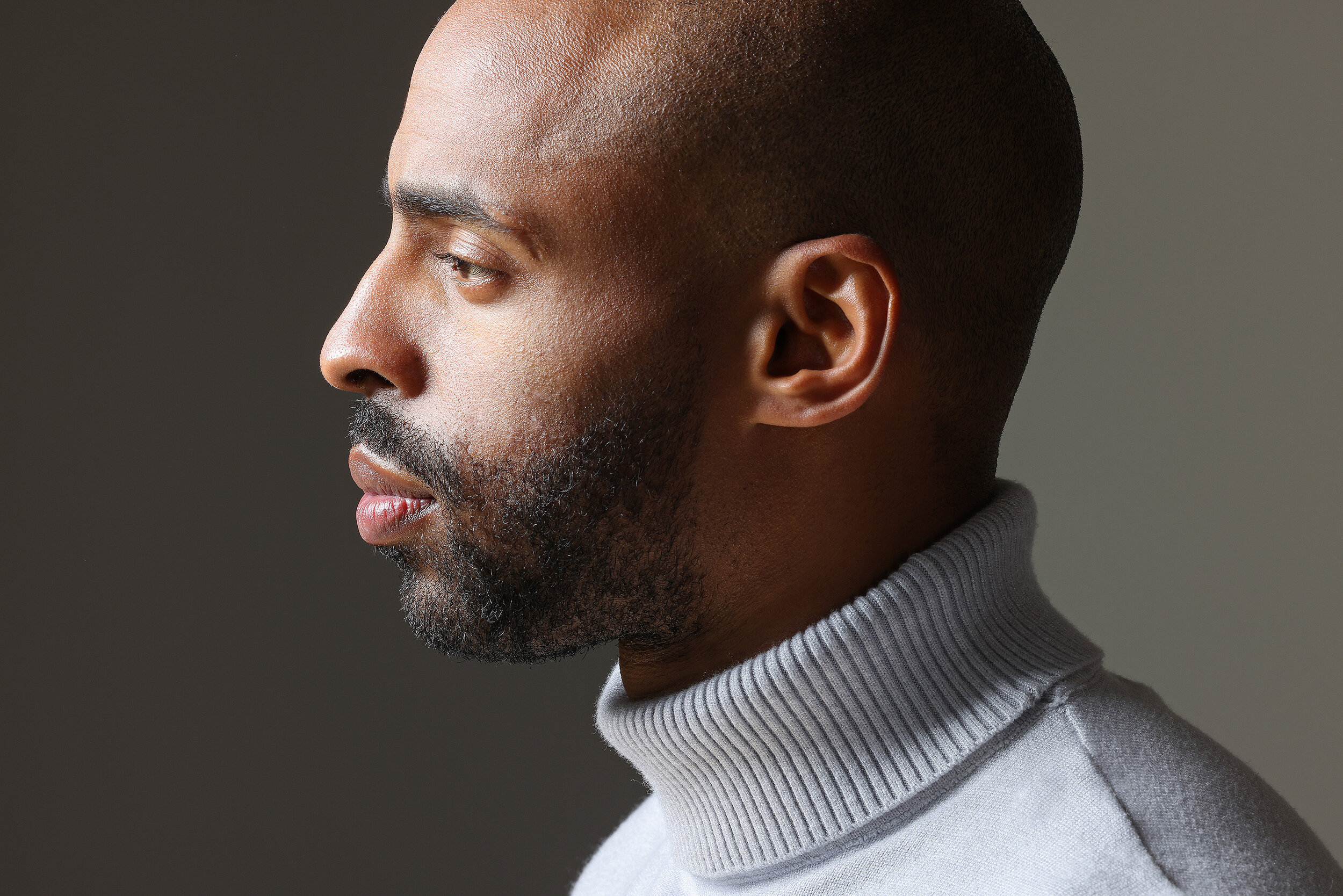 Portrait by Los Angeles photographer Kenneth Dolin. Portraits in Los Angeles. Los Angeles Headshots. Headshot photographer in Los Angeles. Los Angeles photographer. 