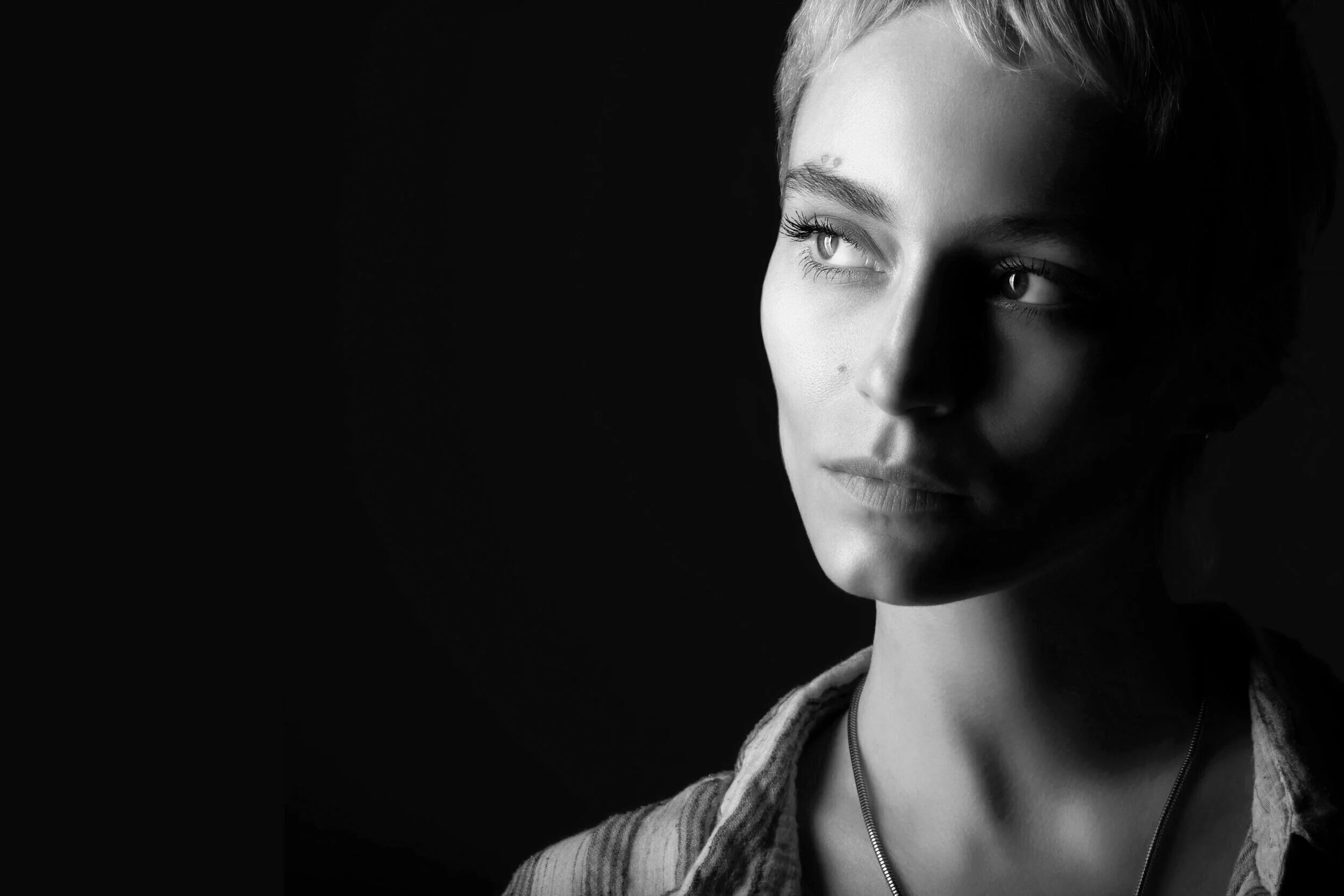 Portrait by Los Angeles photographer Kenneth Dolin. Portraits in Los Angeles. Los Angeles Headshots. Headshot photographer in Los Angeles. Los Angeles photographer. 