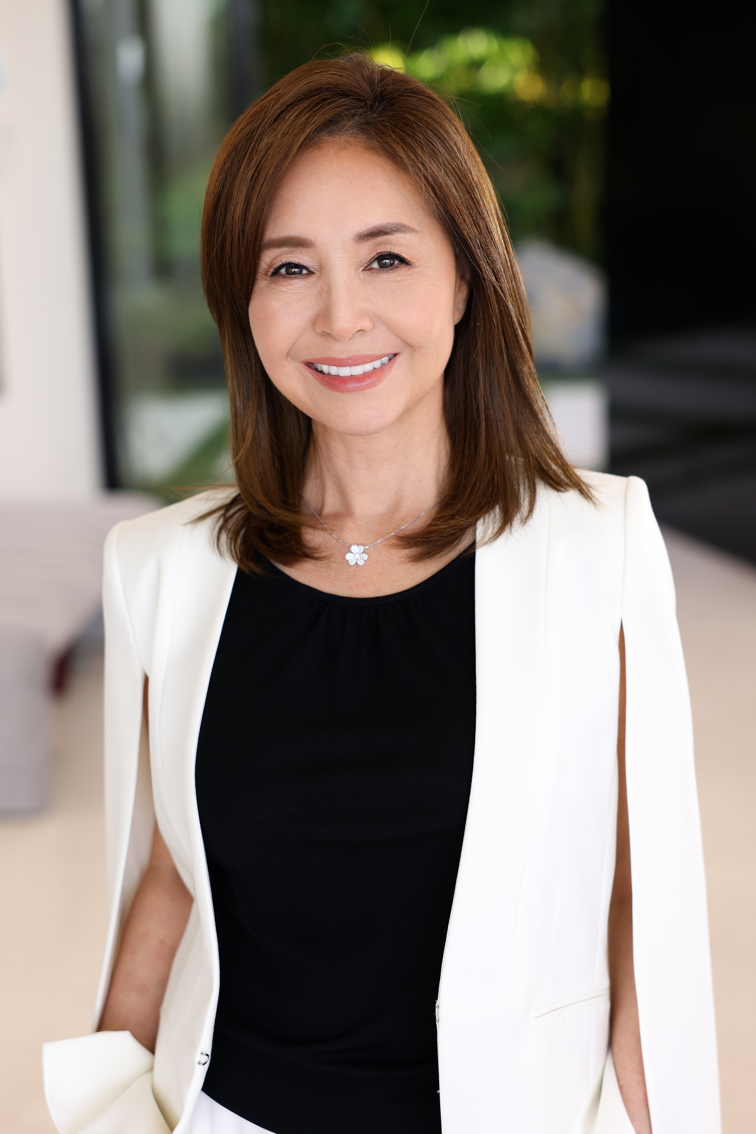 Lifestyle portrait of Beverly Hills luxury realtor by Kenneth Dolin (Copy) (Copy) (Copy) (Copy) (Copy) (Copy) (Copy)