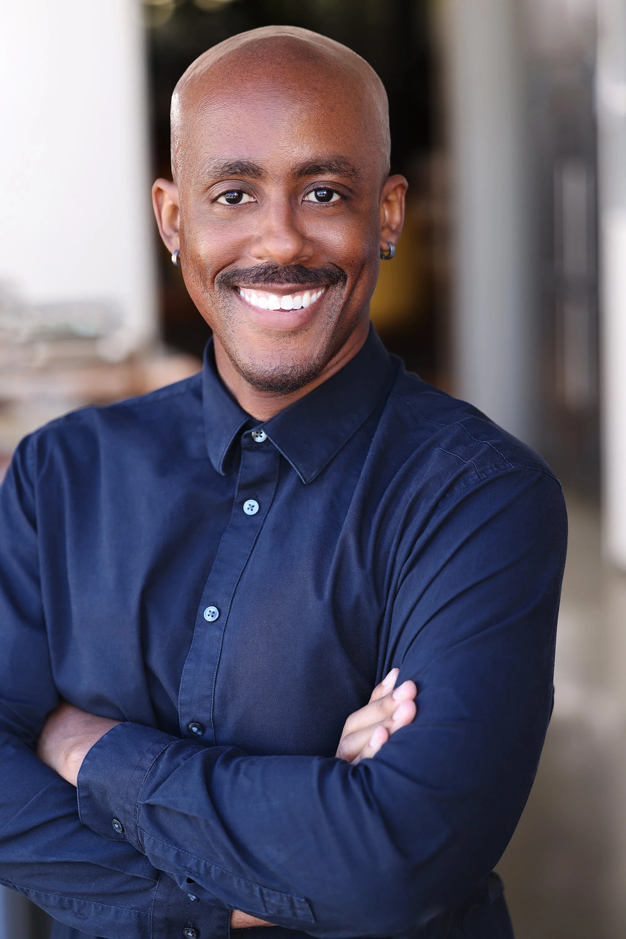 Corporate Headshots in Los Angeles. Top executive branding photo studio, images that make you stand out. Kenneth Dolin Photography best photo studio for realtor headshots, corporate headshots, ceo portraits, executive branding photography, personal b