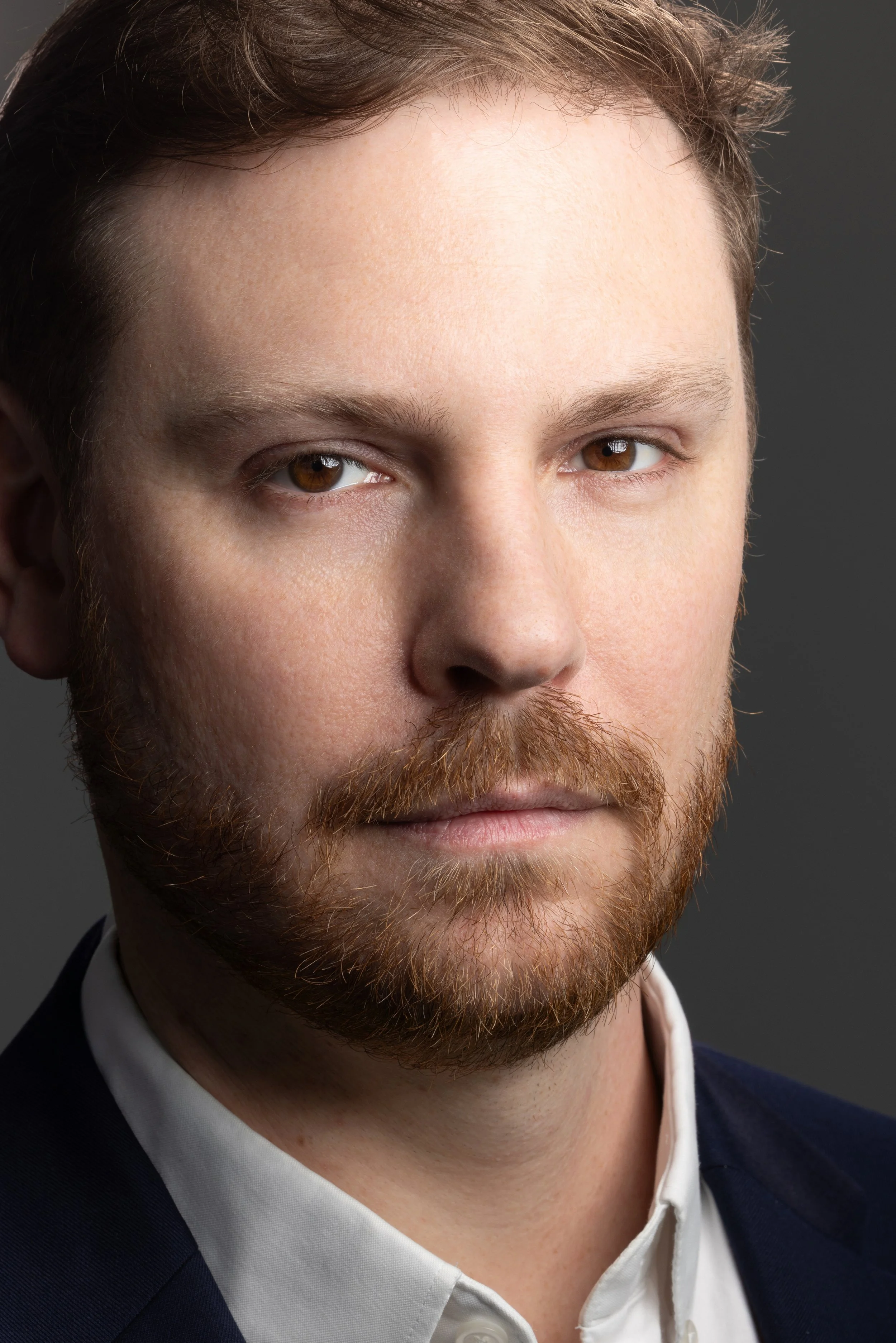 Realtor headshot for Sothebys by by top Los Angeles corporate photographer Kendo Brown, specializing in brand-building headshots for professionals, realtor headshots, corporate headshots, team headshots and branding for executives in Los Angeles 9021