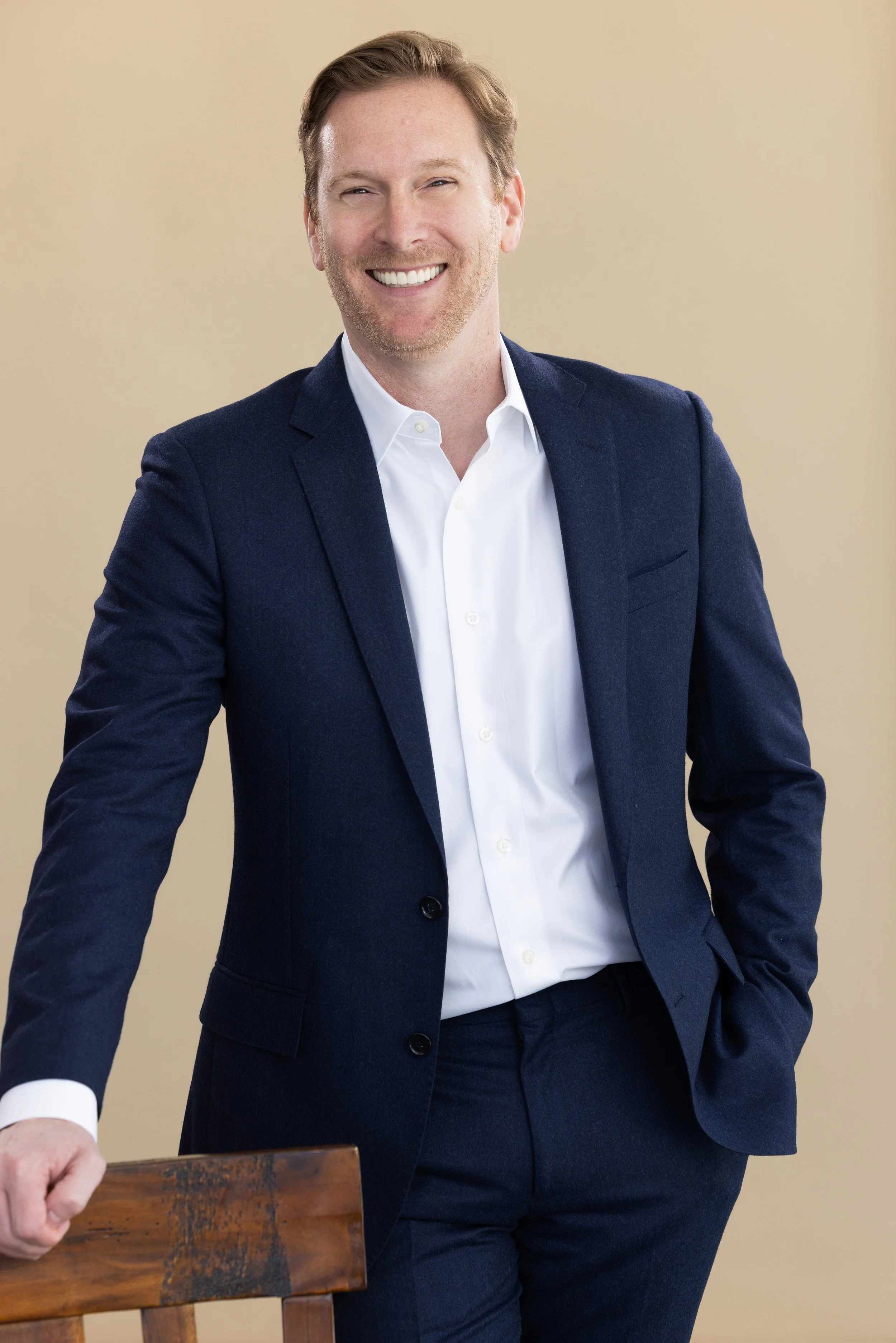 Business headshots by top Los Angeles corporate photographer Kendo Brown, specializing in brand-building headshots for professionals, realtor headshots, corporate headshots, team headshots and branding for executives in Los Angeles 90210, 90212, 9004