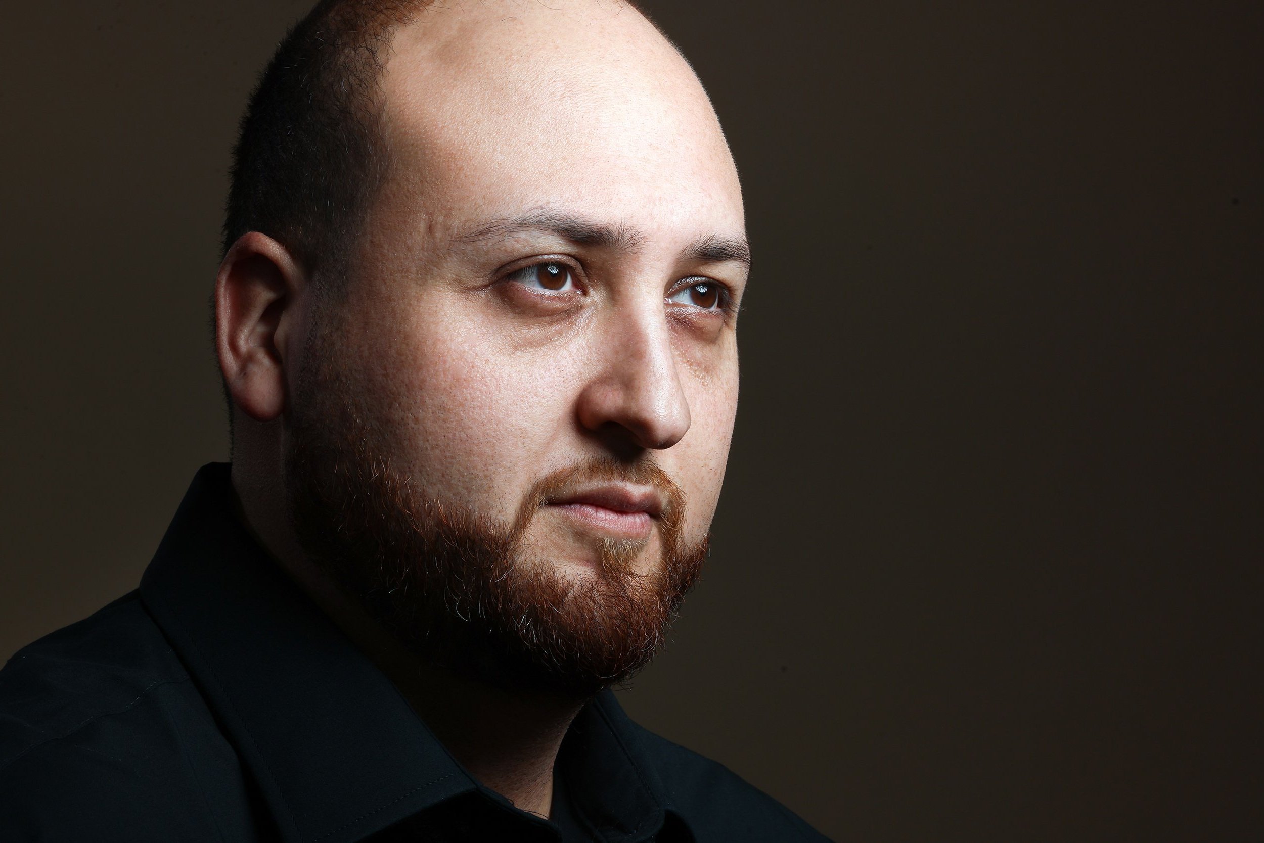 Corporate headshots in Los Angeles. Business headshot Los Angeles corporate photographer Kendo Brown, specializing in brand-building headshots for professionals, realtor headshots, corporate headshot photography, team headshots and branding for execu